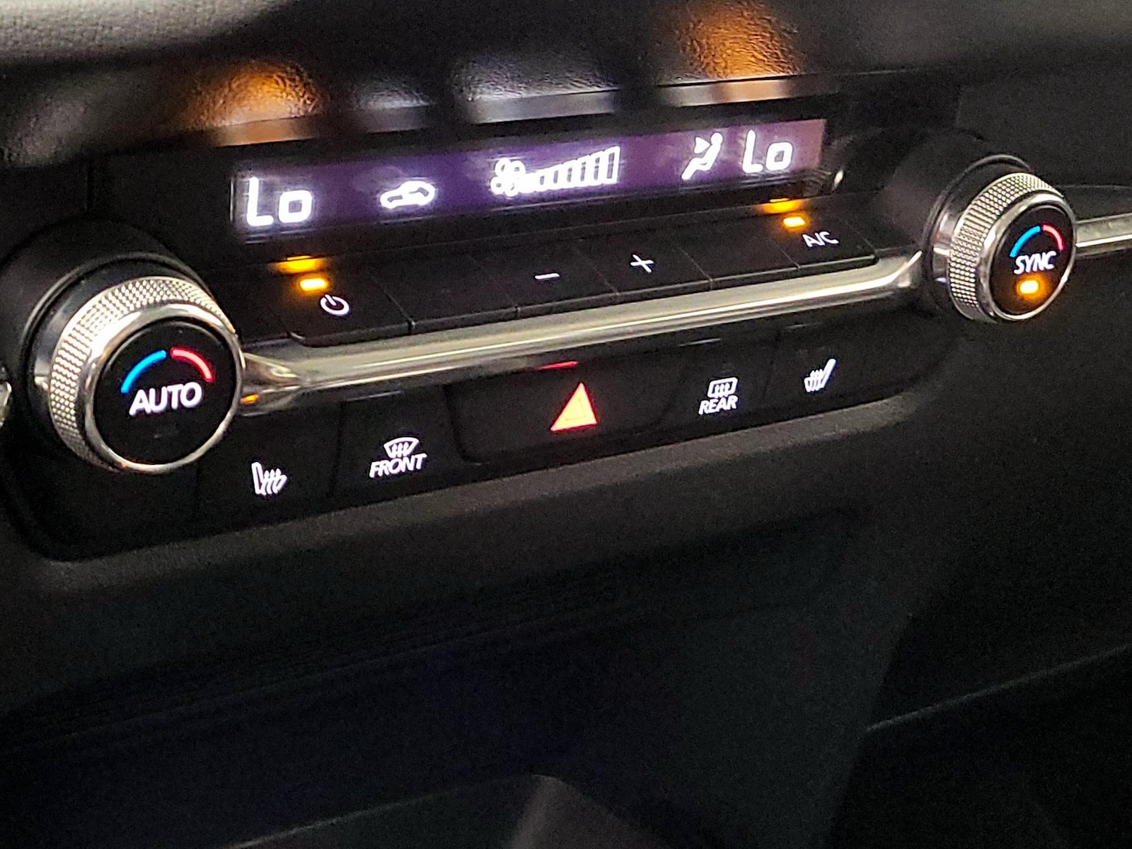 2022 Mazda CX-30 Premium - Photo 18