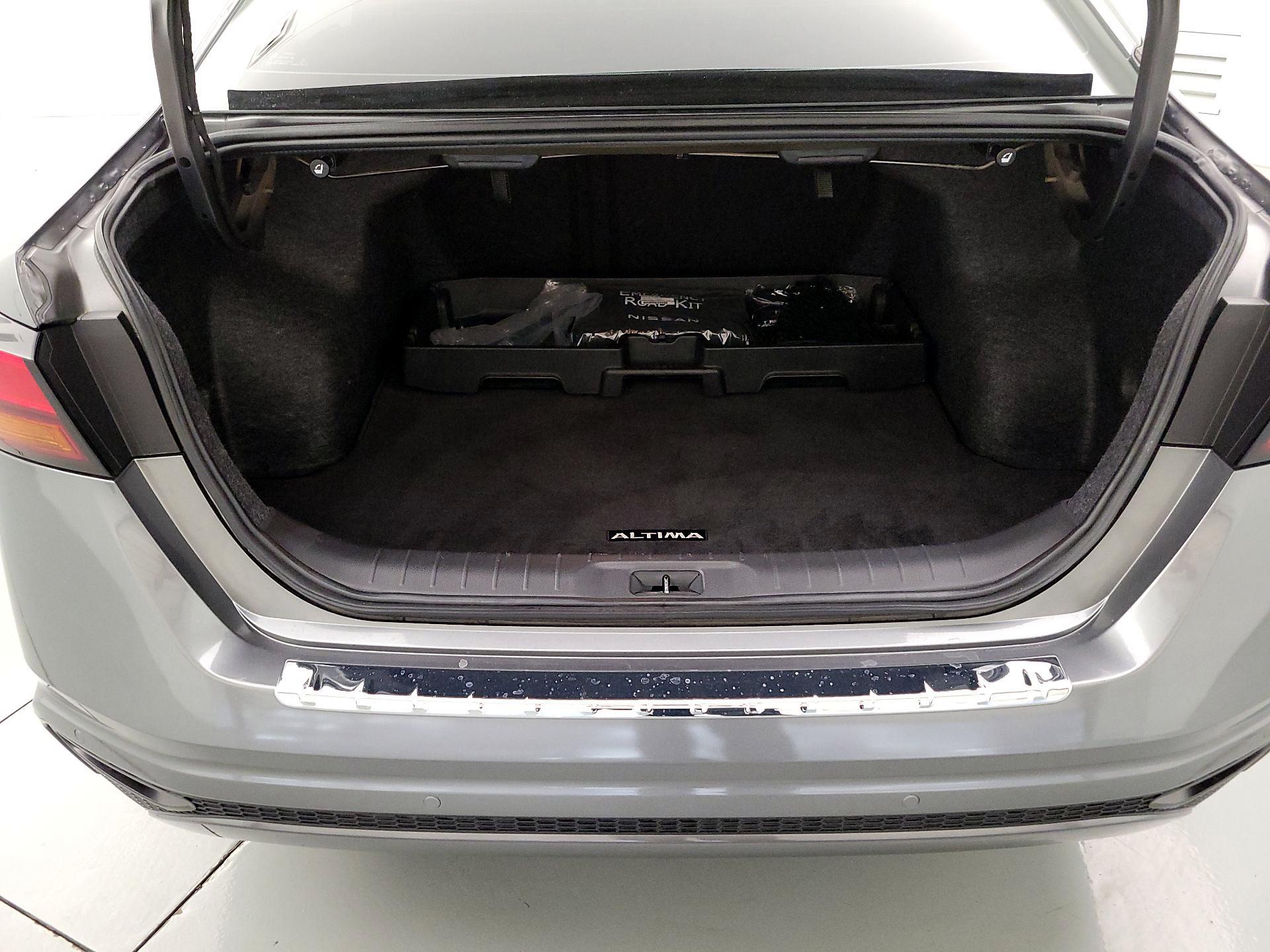 Thumbnail: 2024 Nissan Altima - 20