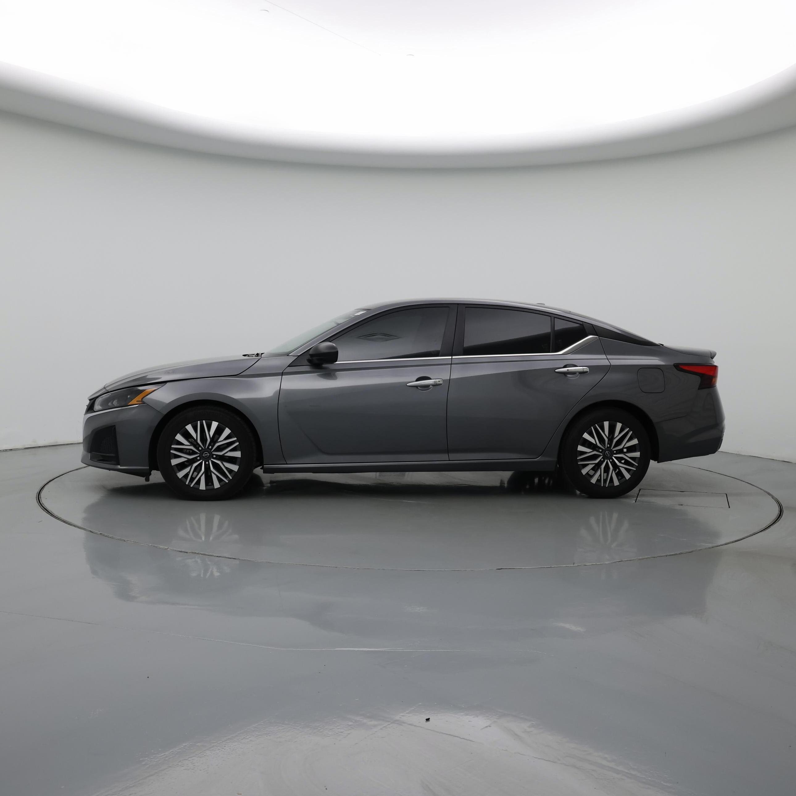 Thumbnail: 2024 Nissan Altima - 3