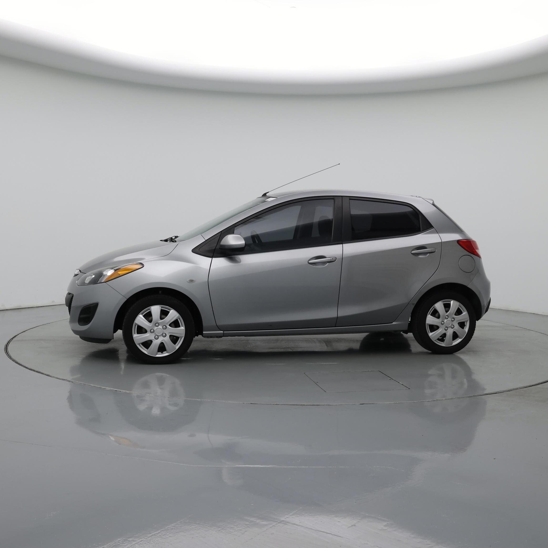Thumbnail: 2014 Mazda Mazda2 - 3