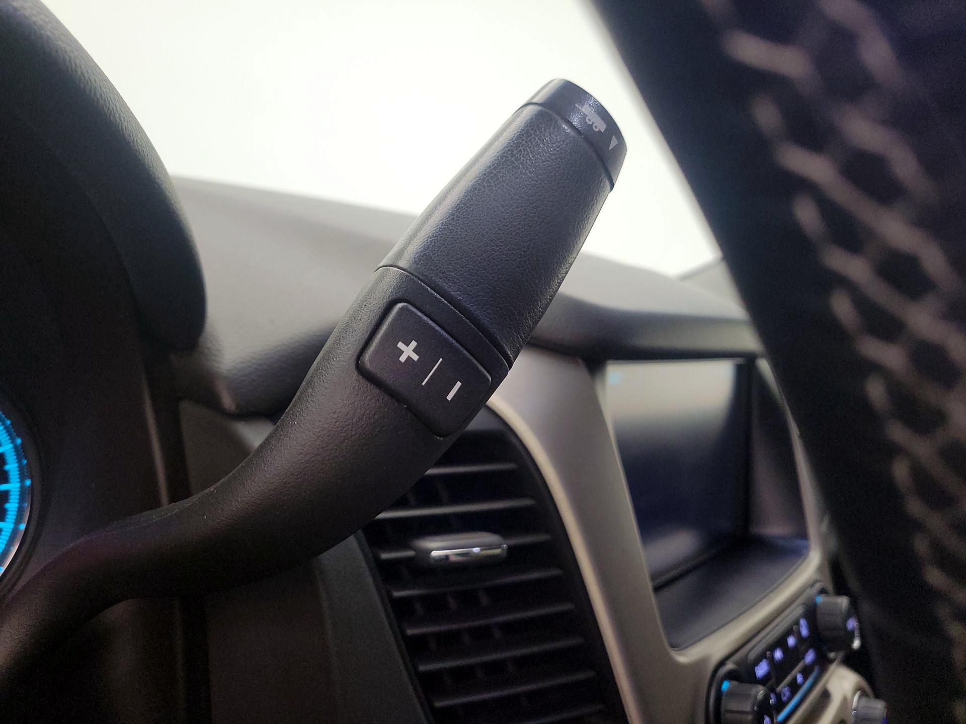 Thumbnail: 2019 GMC Yukon - 17