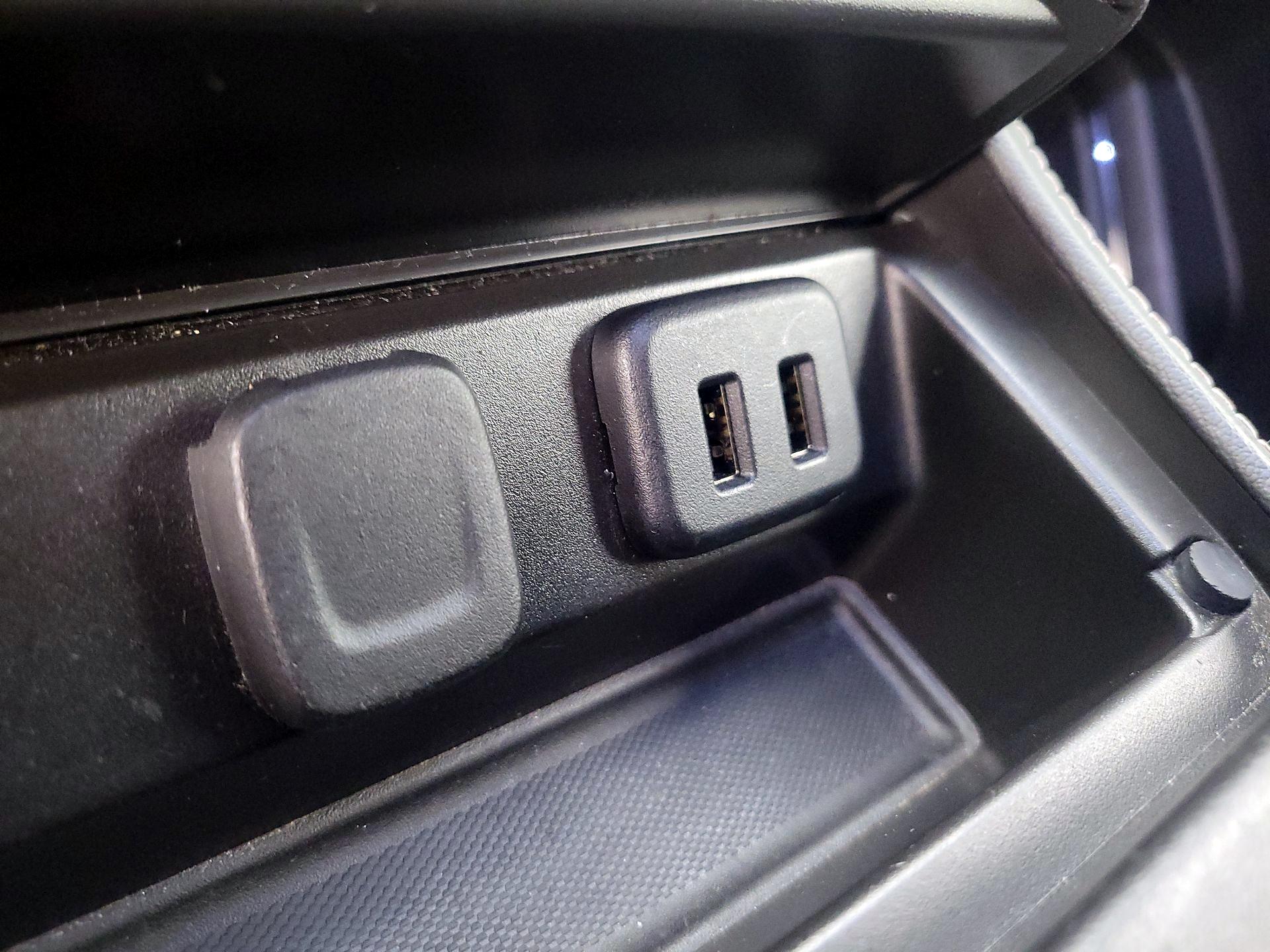 Thumbnail: 2019 GMC Yukon - 18