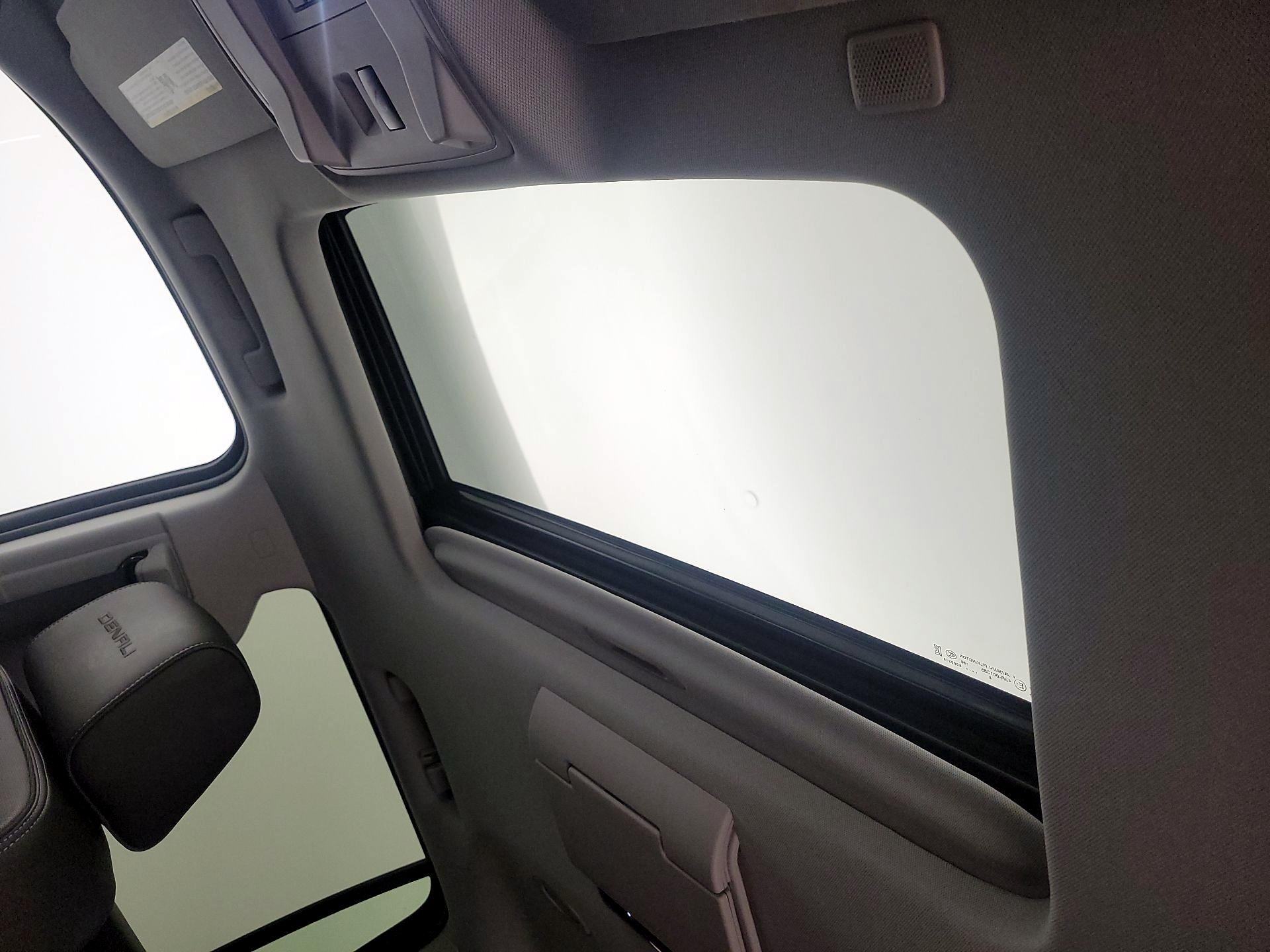 Thumbnail: 2019 GMC Yukon - 19