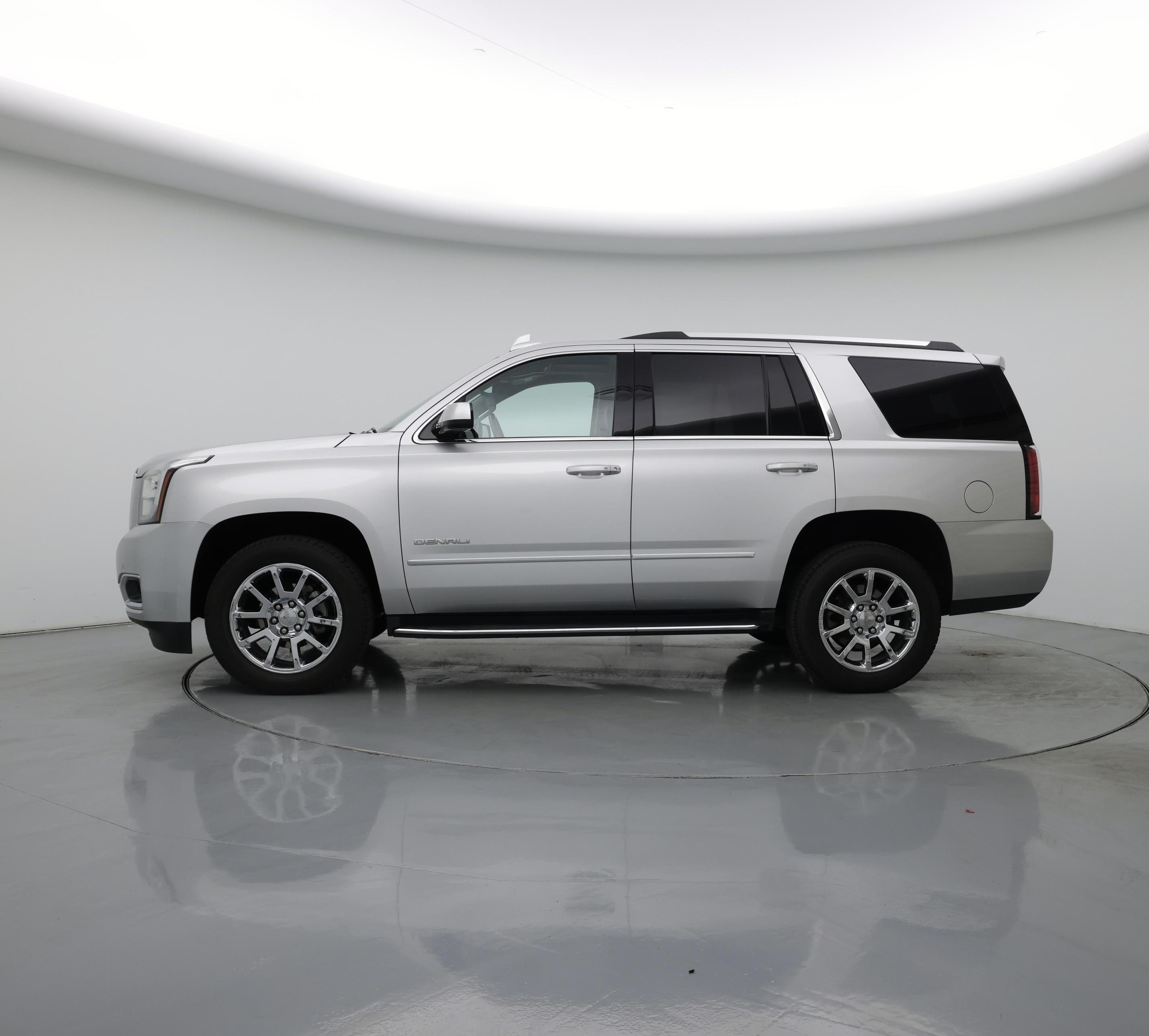 Thumbnail: 2019 GMC Yukon - 3