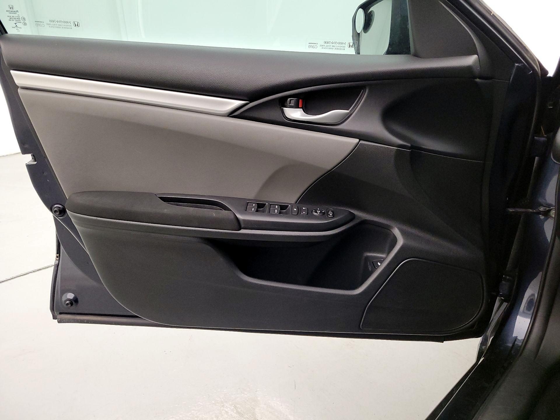 Thumbnail: 2018 Honda Civic - 12