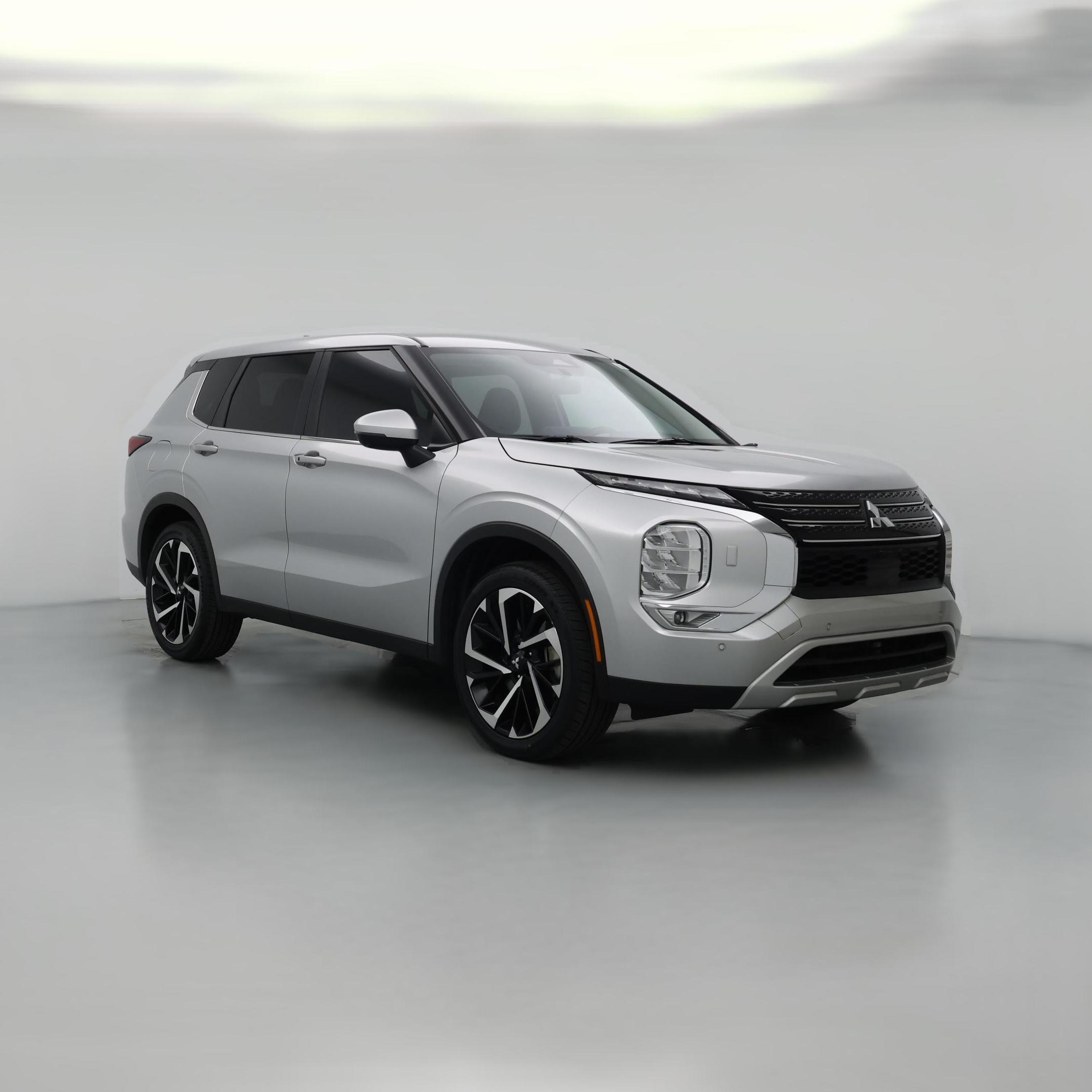 Thumbnail: 2024 Mitsubishi Outlander - 1