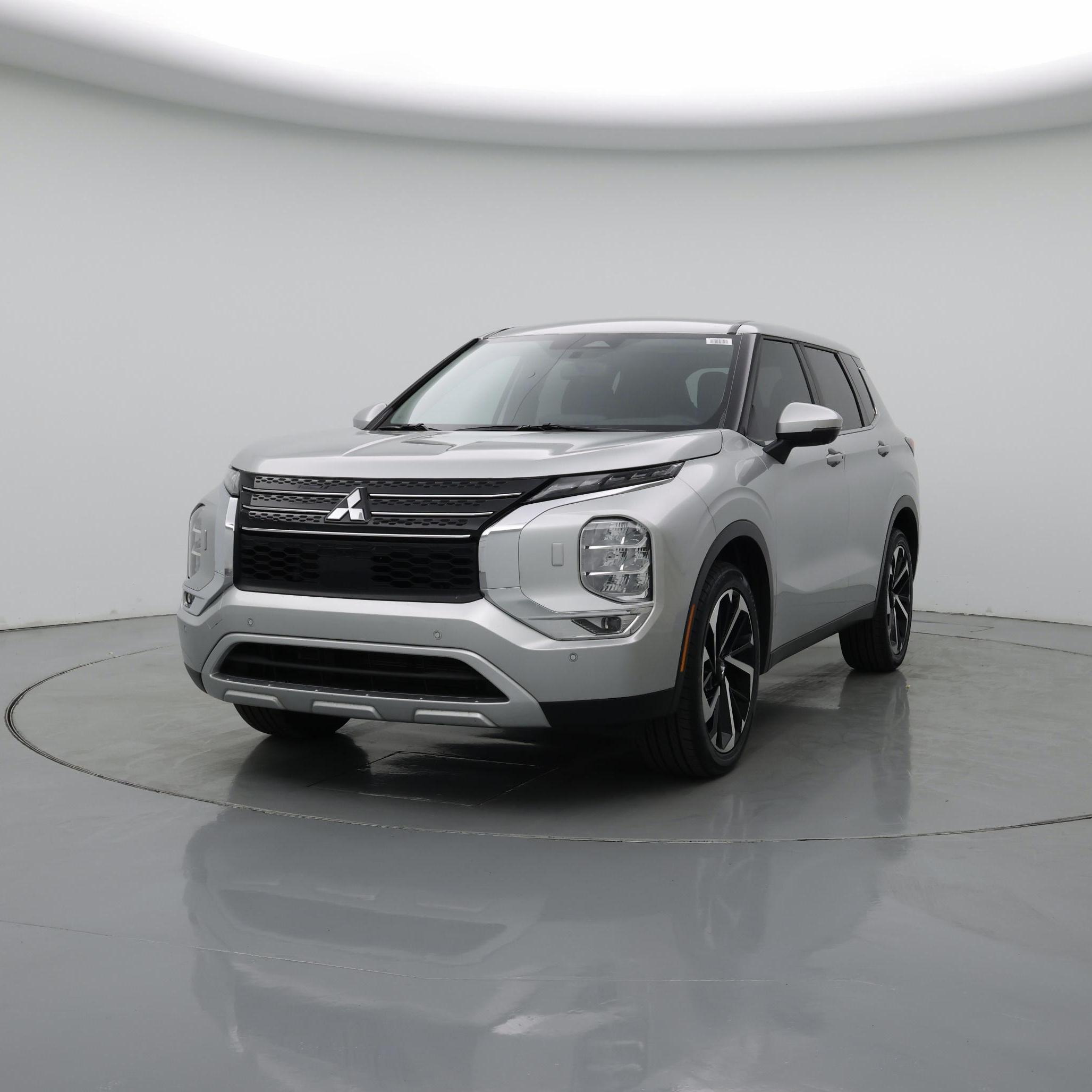 Thumbnail: 2024 Mitsubishi Outlander - 4