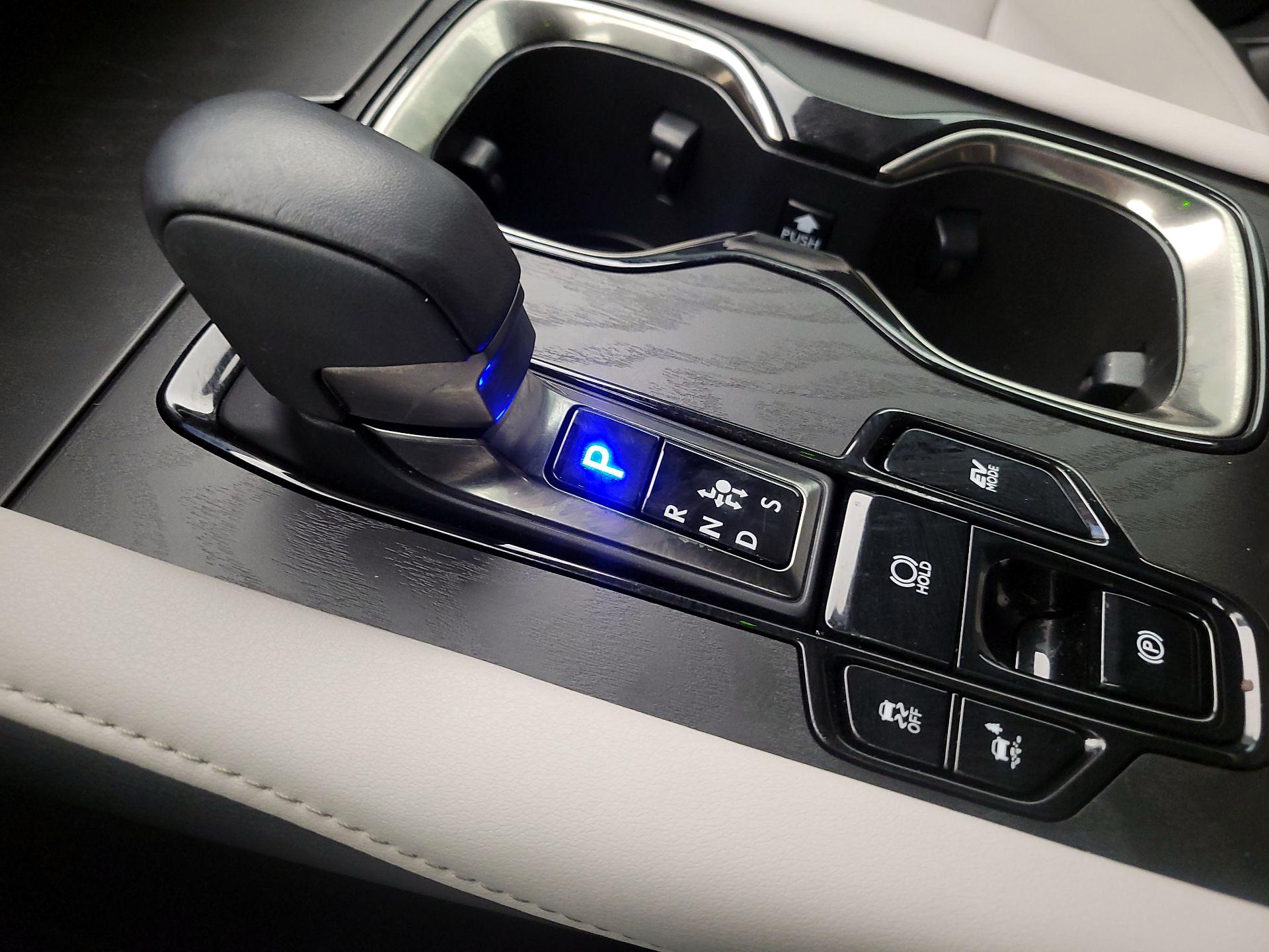 Thumbnail: 2025 Lexus RX - 18