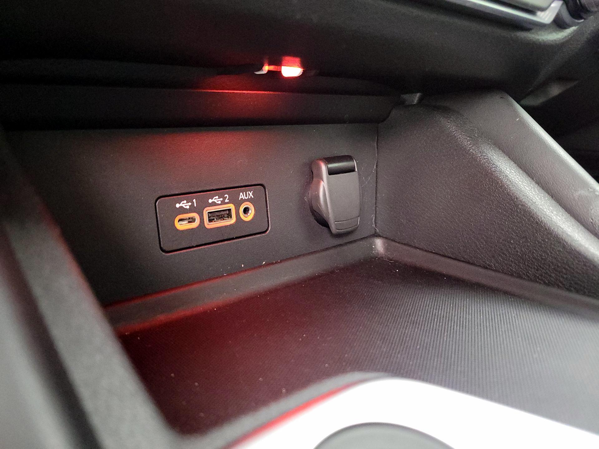 Thumbnail: 2021 Nissan Sentra - 18