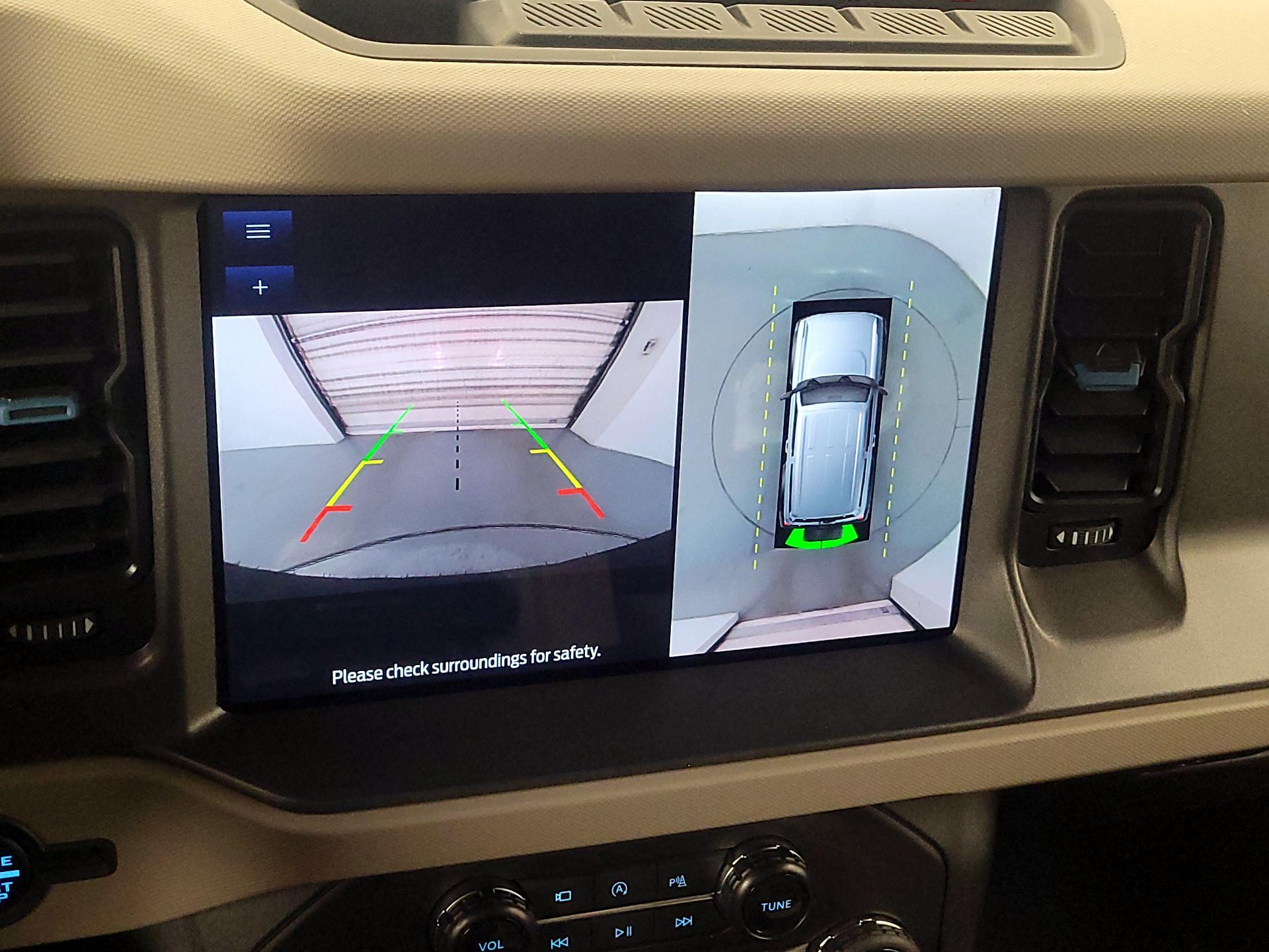 Thumbnail: 2024 Ford Bronco - 15