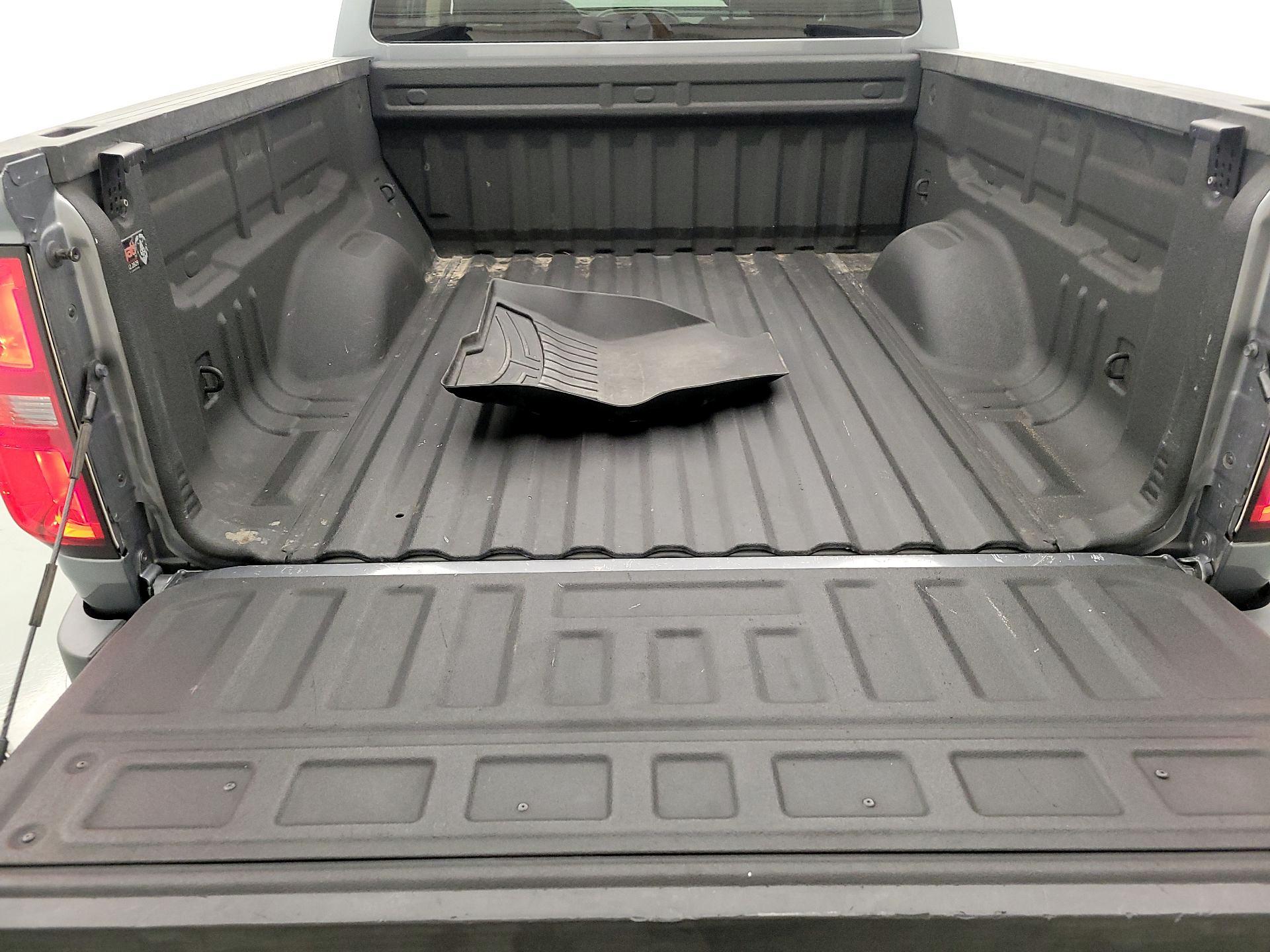 Thumbnail: 2021 Chevrolet Colorado - 20