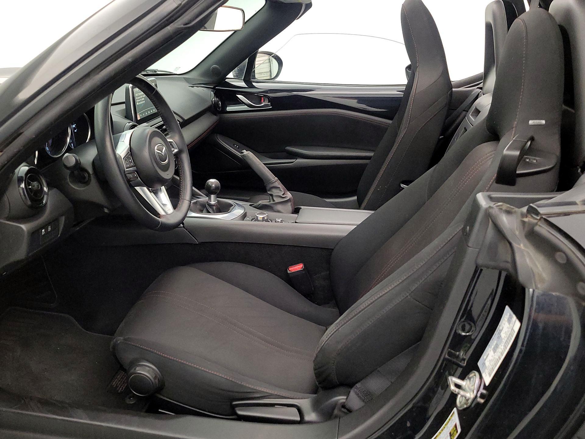 Thumbnail: 2016 Mazda MX-5 Miata - 11