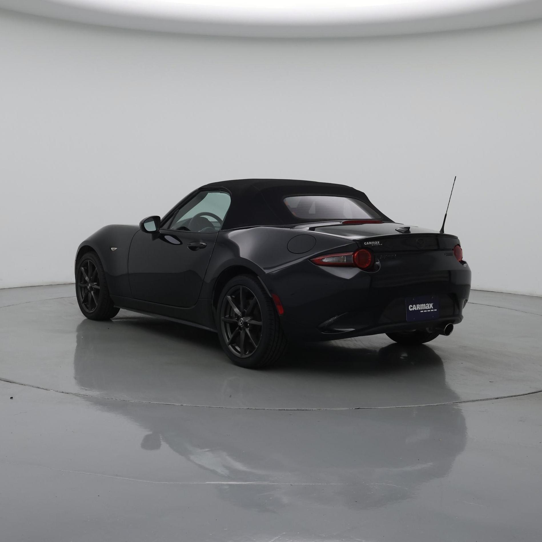 Thumbnail: 2016 Mazda MX-5 Miata - 2