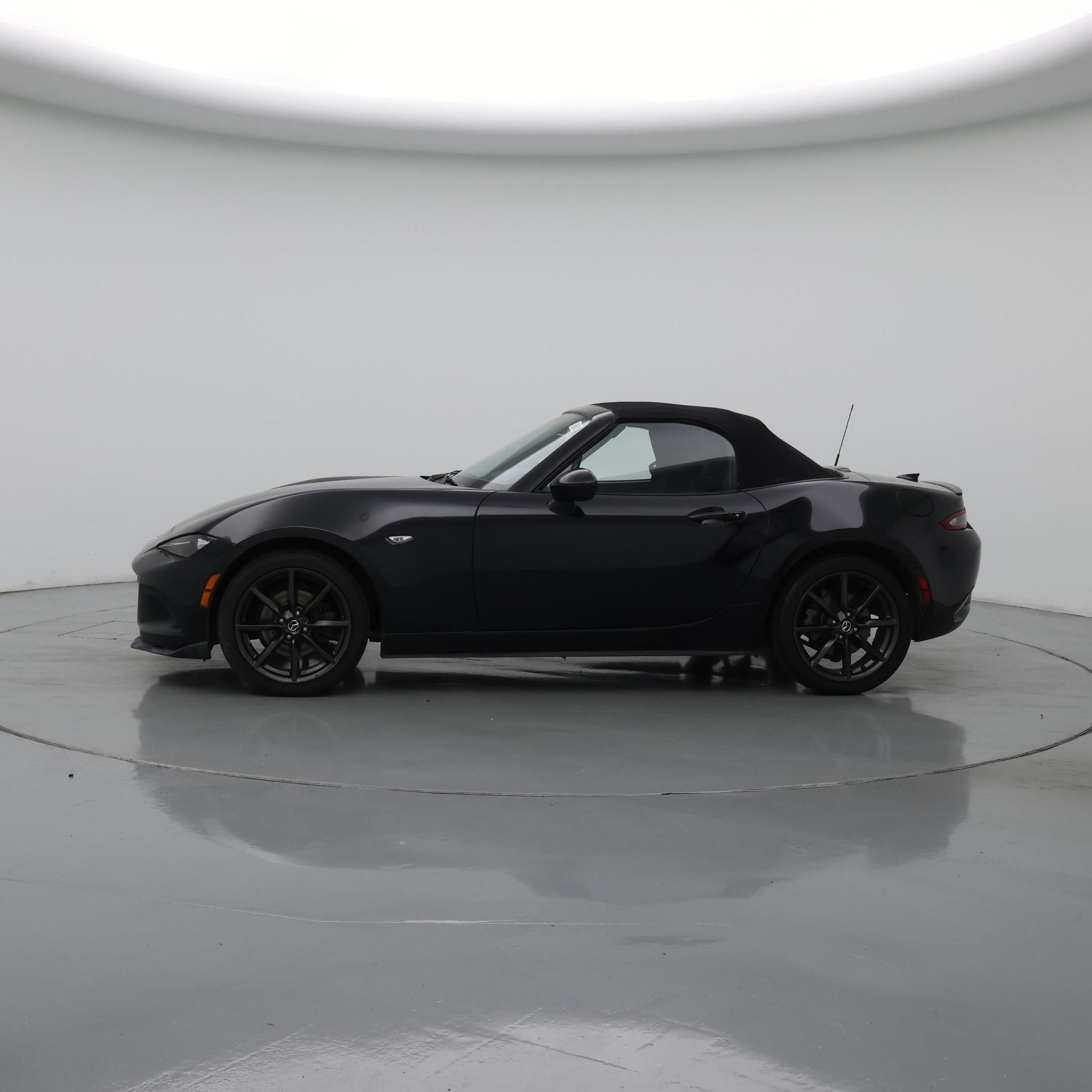 Thumbnail: 2016 Mazda MX-5 Miata - 3