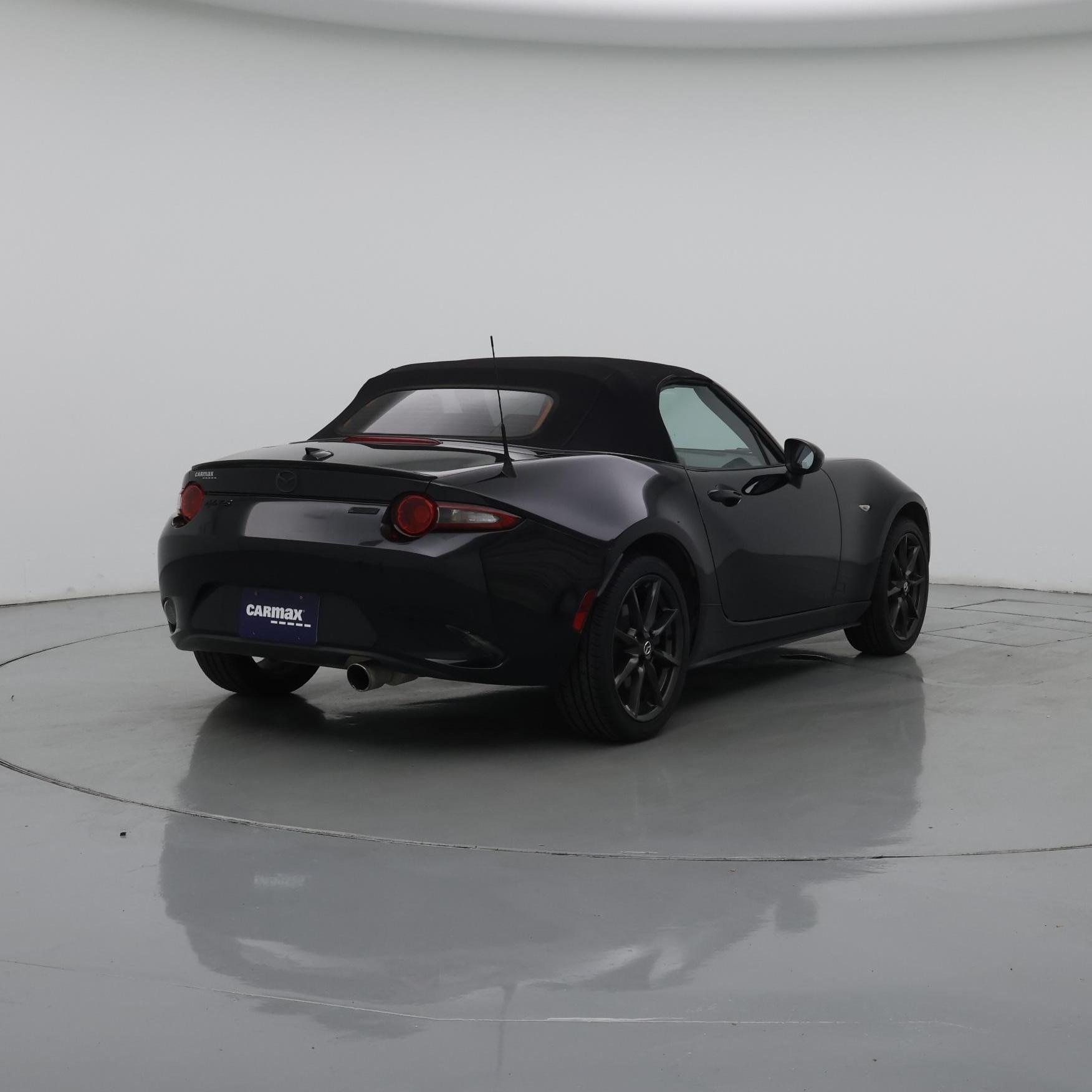 Thumbnail: 2016 Mazda MX-5 Miata - 8