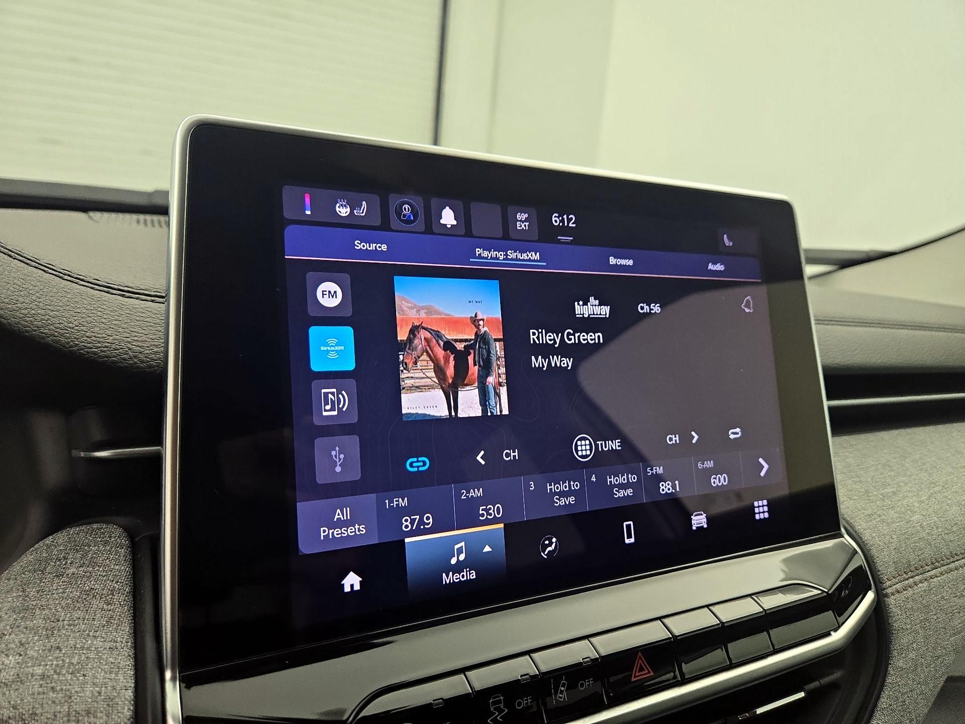 Thumbnail: 2022 Jeep Compass - 15