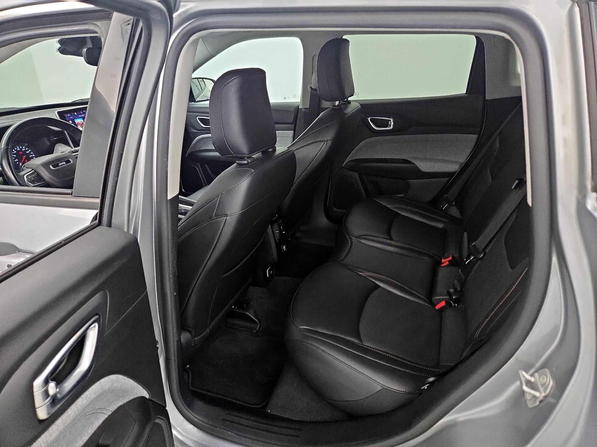 Thumbnail: 2022 Jeep Compass - 19