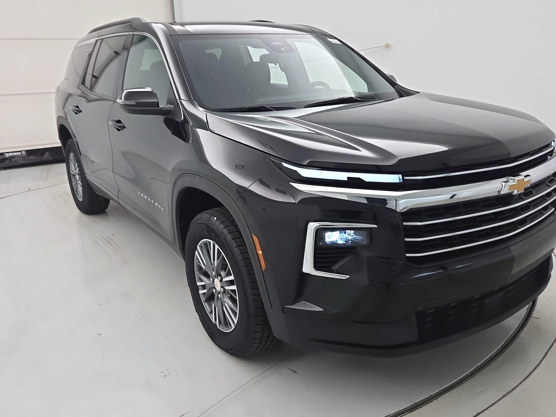 Thumbnail: 2025 Chevrolet Traverse - 1