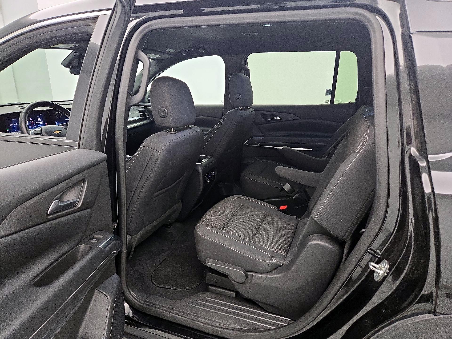 Thumbnail: 2025 Chevrolet Traverse - 18