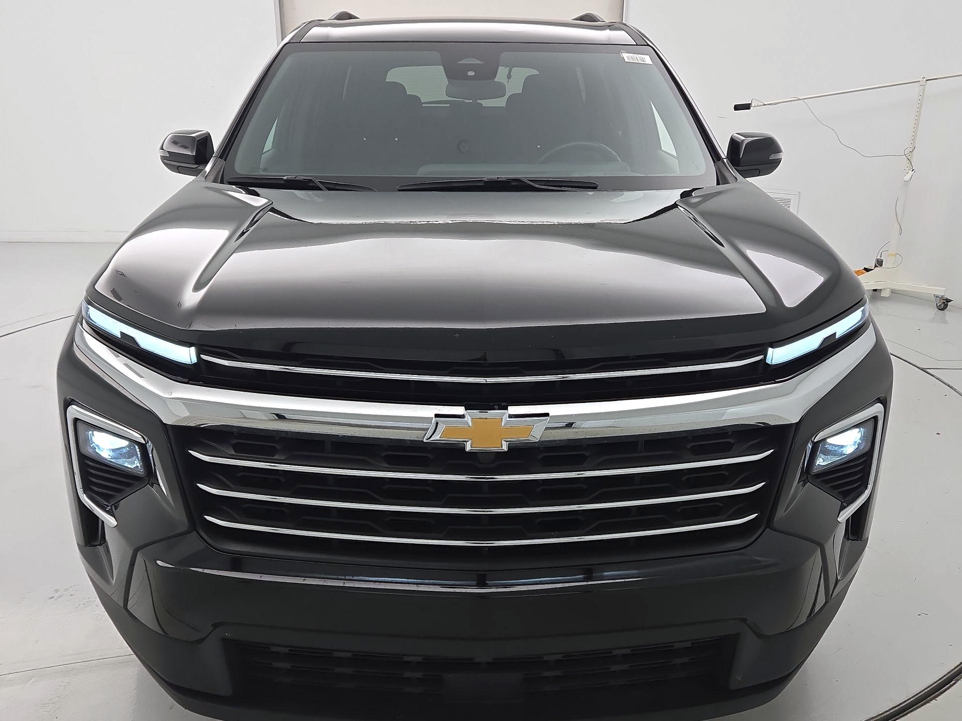Thumbnail: 2025 Chevrolet Traverse - 2