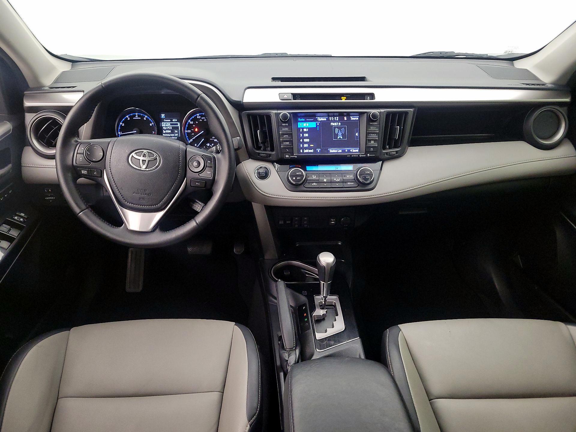 Thumbnail: 2016 Toyota RAV4 - 9