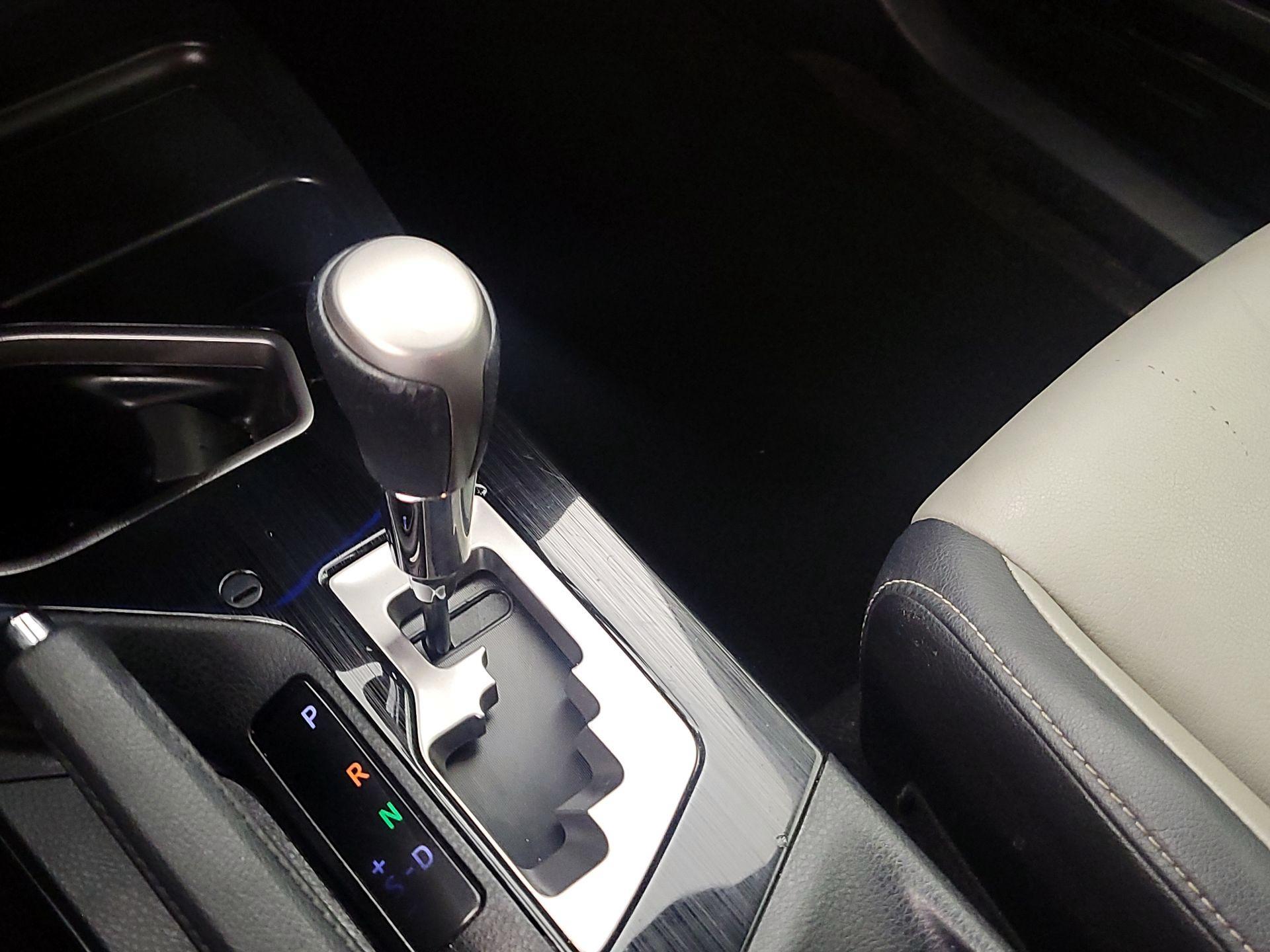 Thumbnail: 2016 Toyota RAV4 - 17