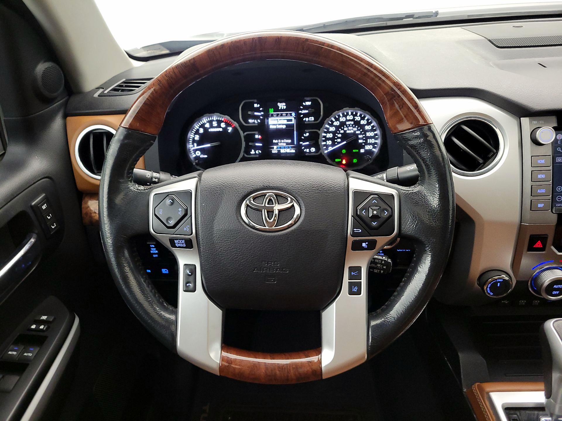 Thumbnail: 2021 Toyota Tundra - 10