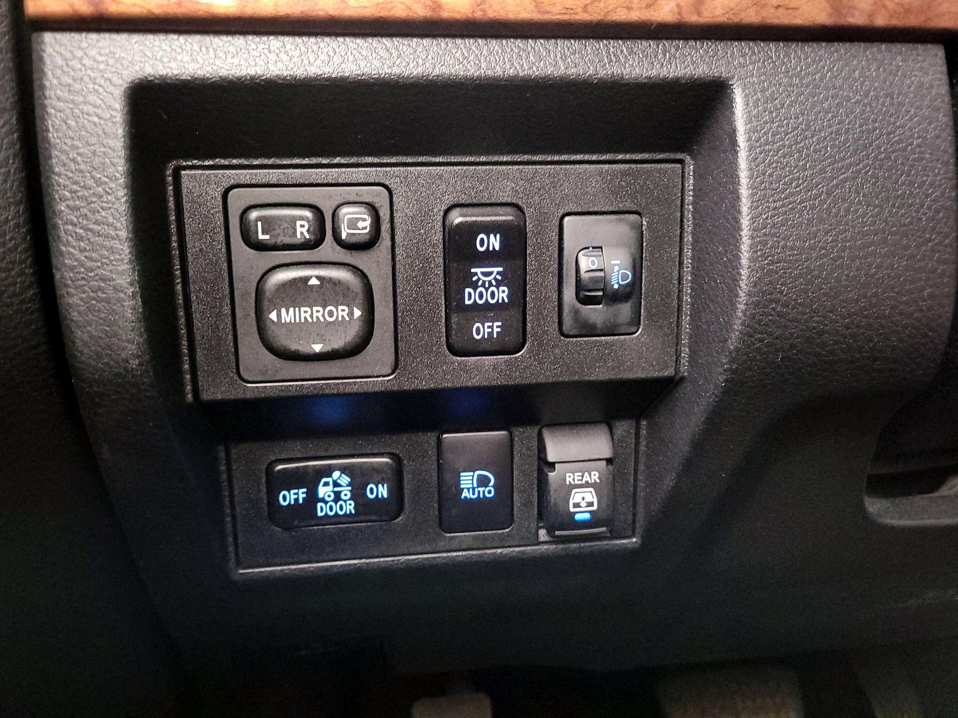 Thumbnail: 2021 Toyota Tundra - 13