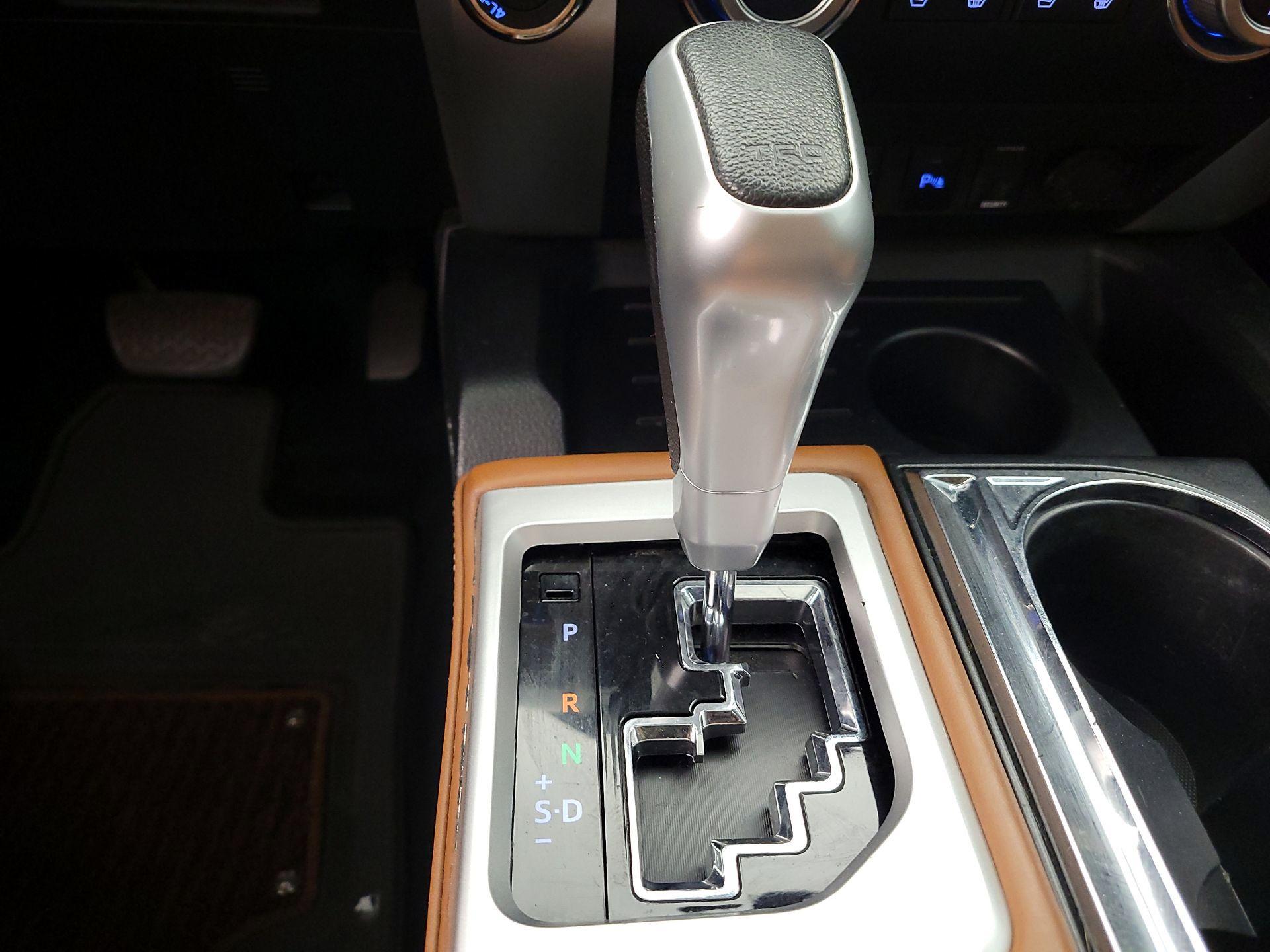 Thumbnail: 2021 Toyota Tundra - 18