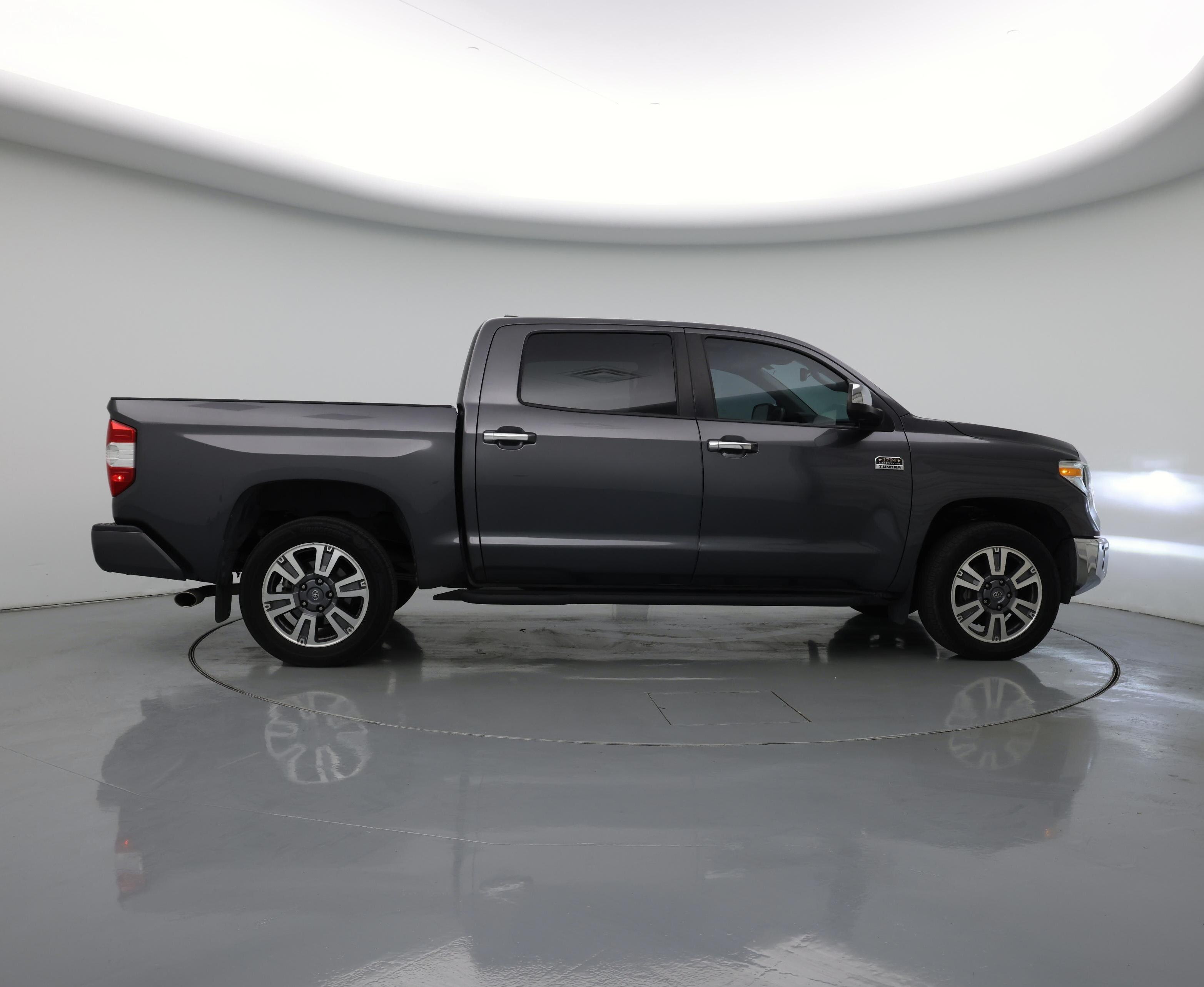 Thumbnail: 2021 Toyota Tundra - 7