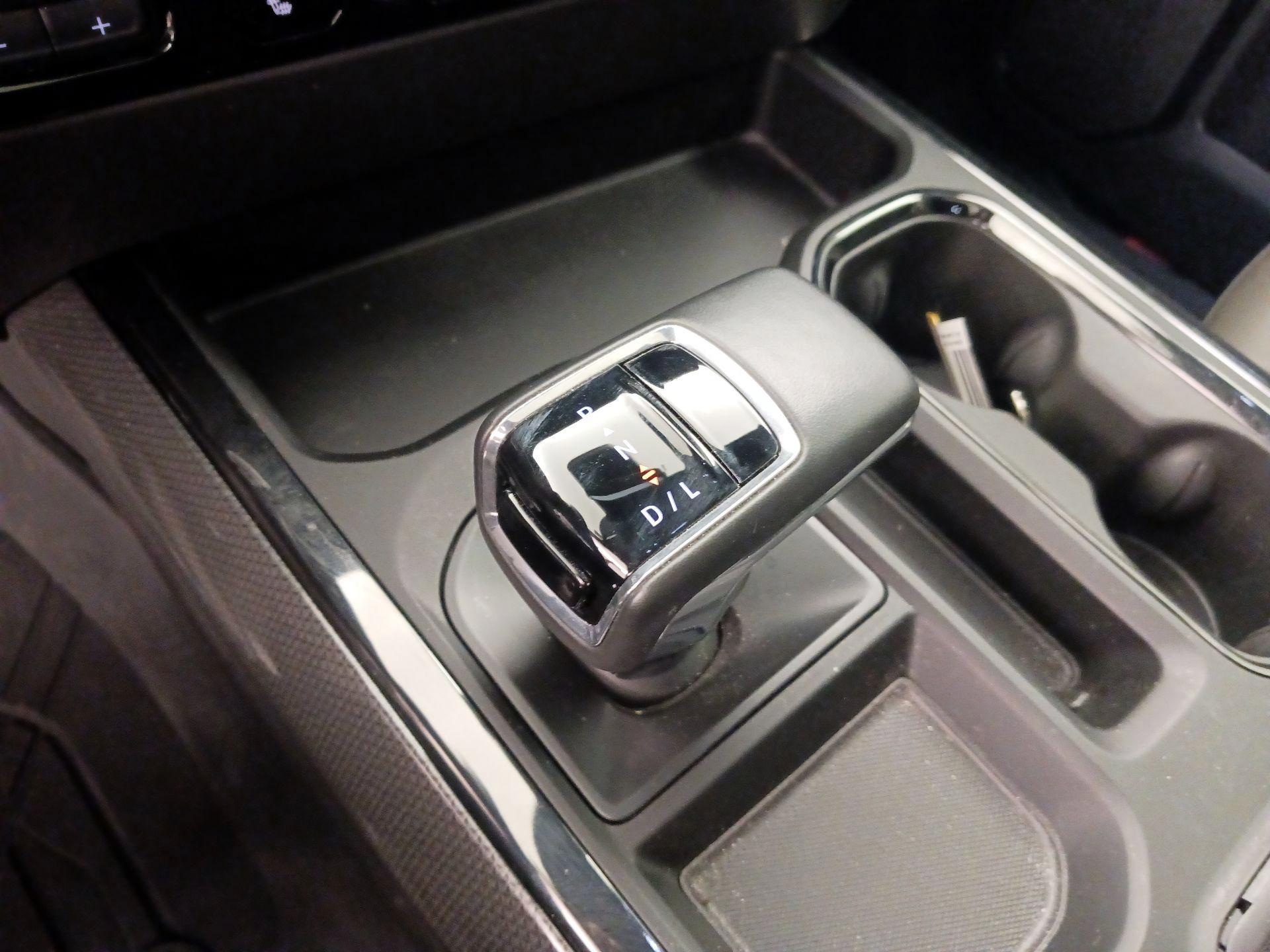 Thumbnail: 2025 Chevrolet Silverado 1500 - 18