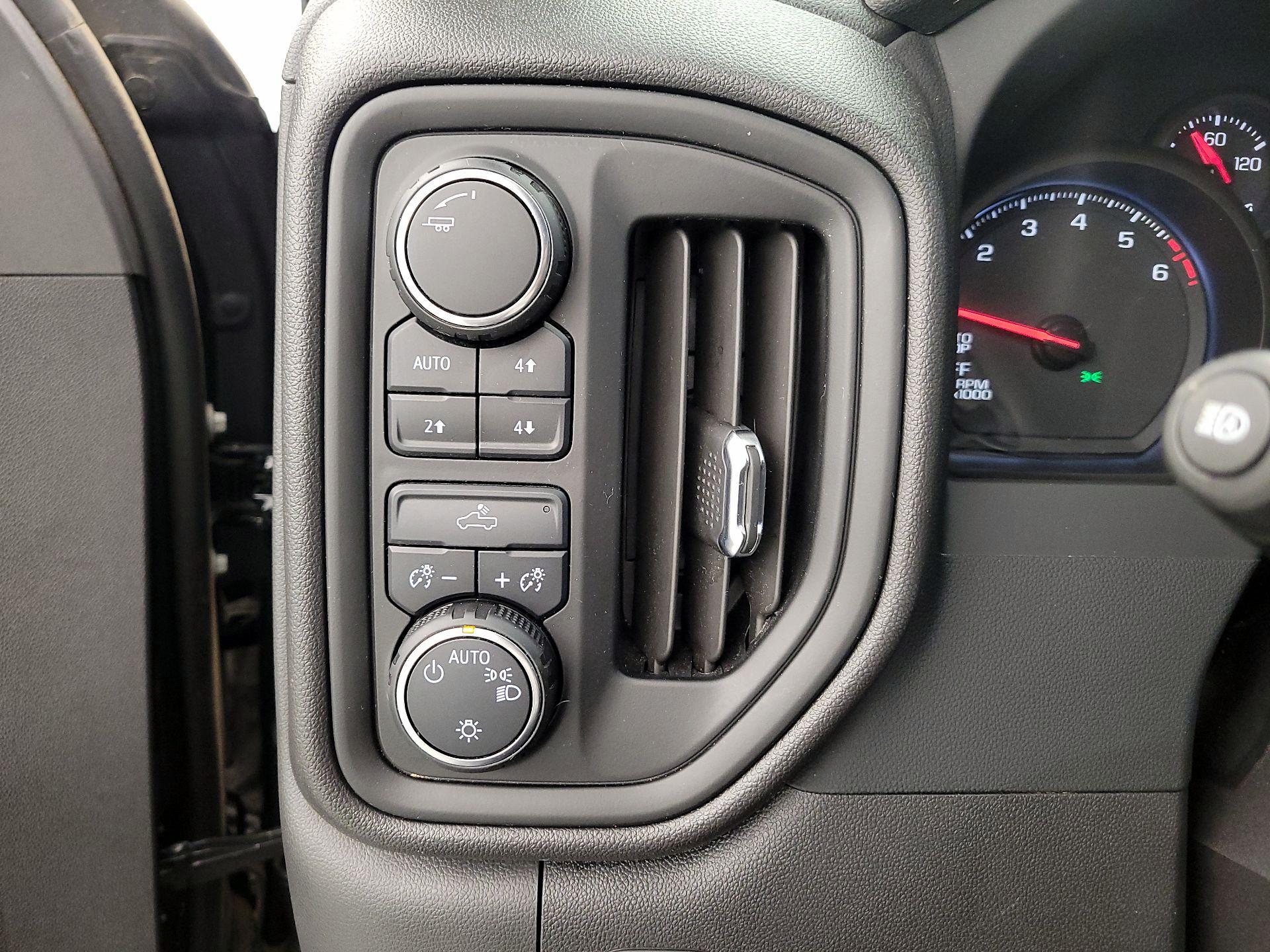 Thumbnail: 2024 Chevrolet Silverado 1500 - 13