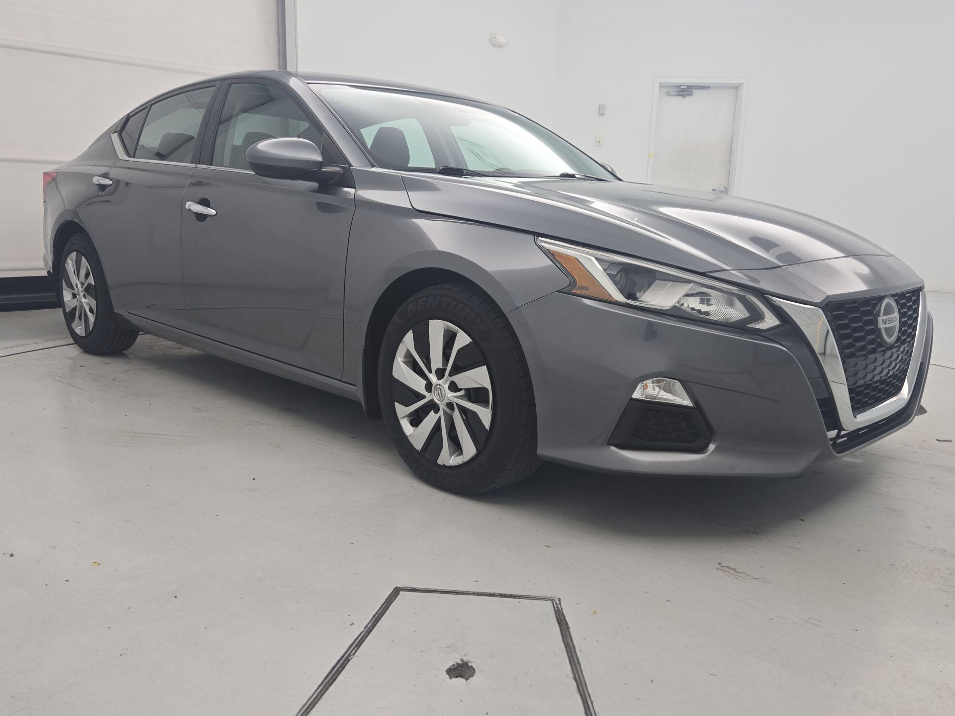 Thumbnail: 2020 Nissan Altima - 1
