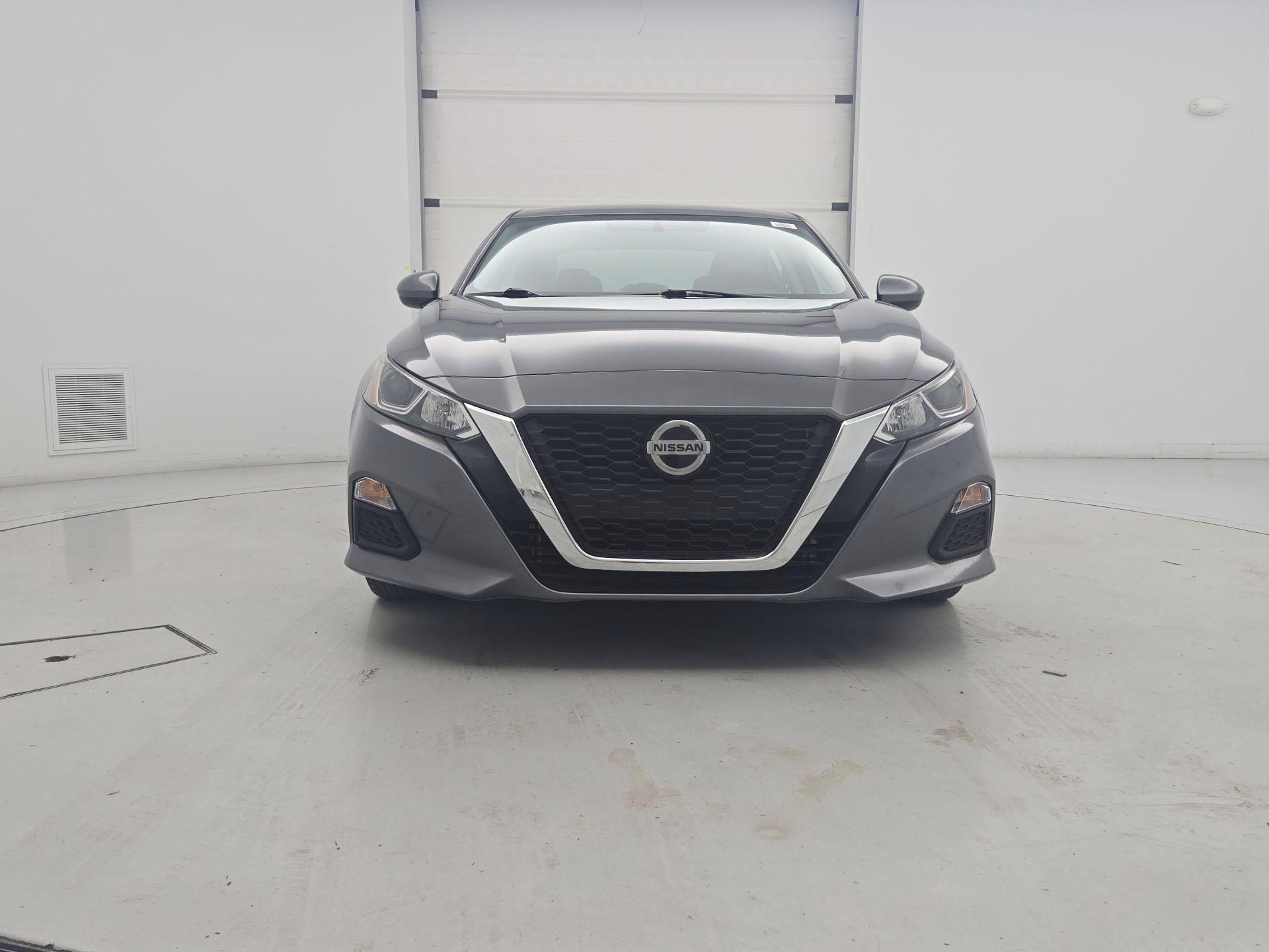 Thumbnail: 2020 Nissan Altima - 2