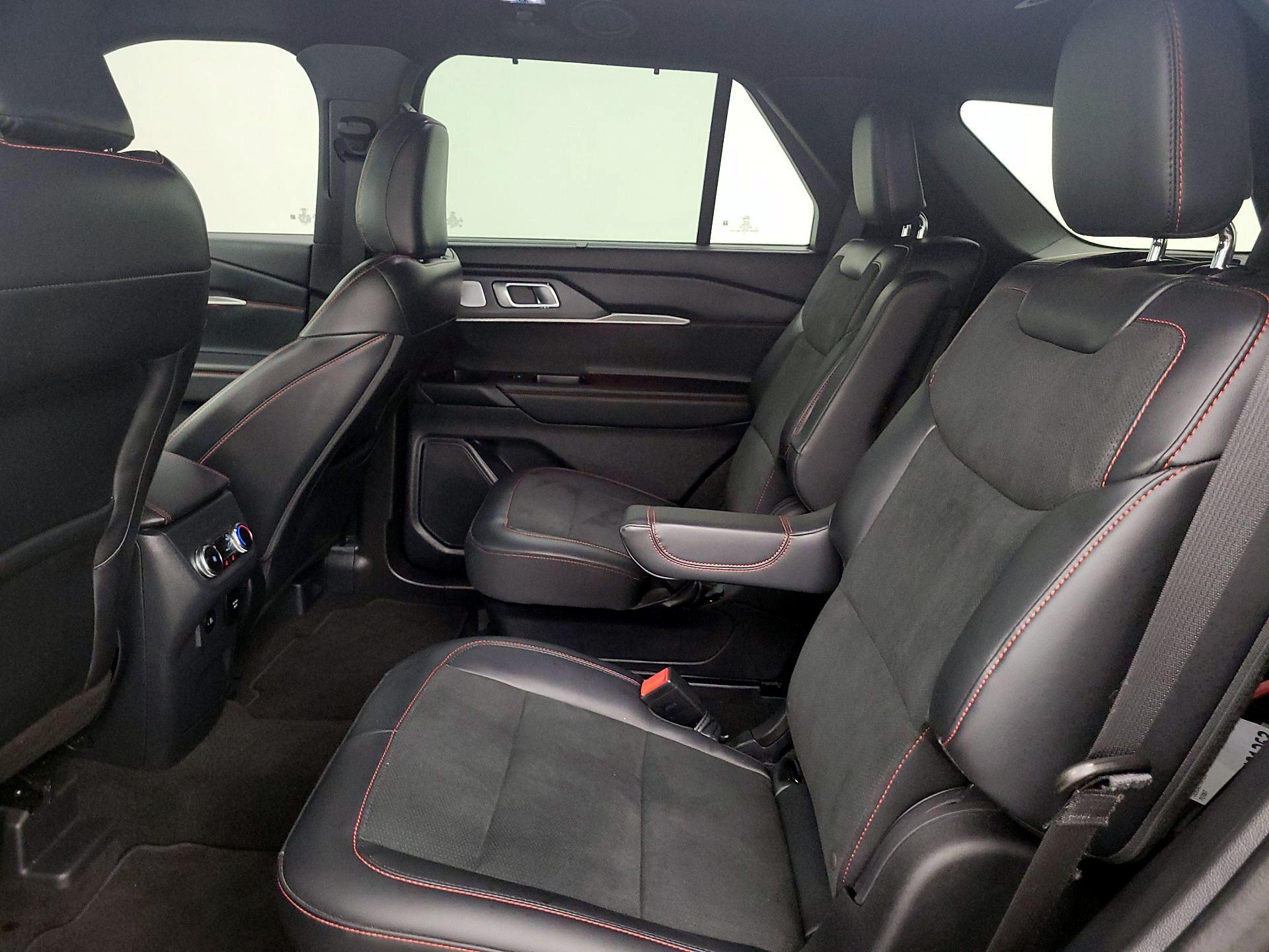 Thumbnail: 2025 Ford Explorer - 18