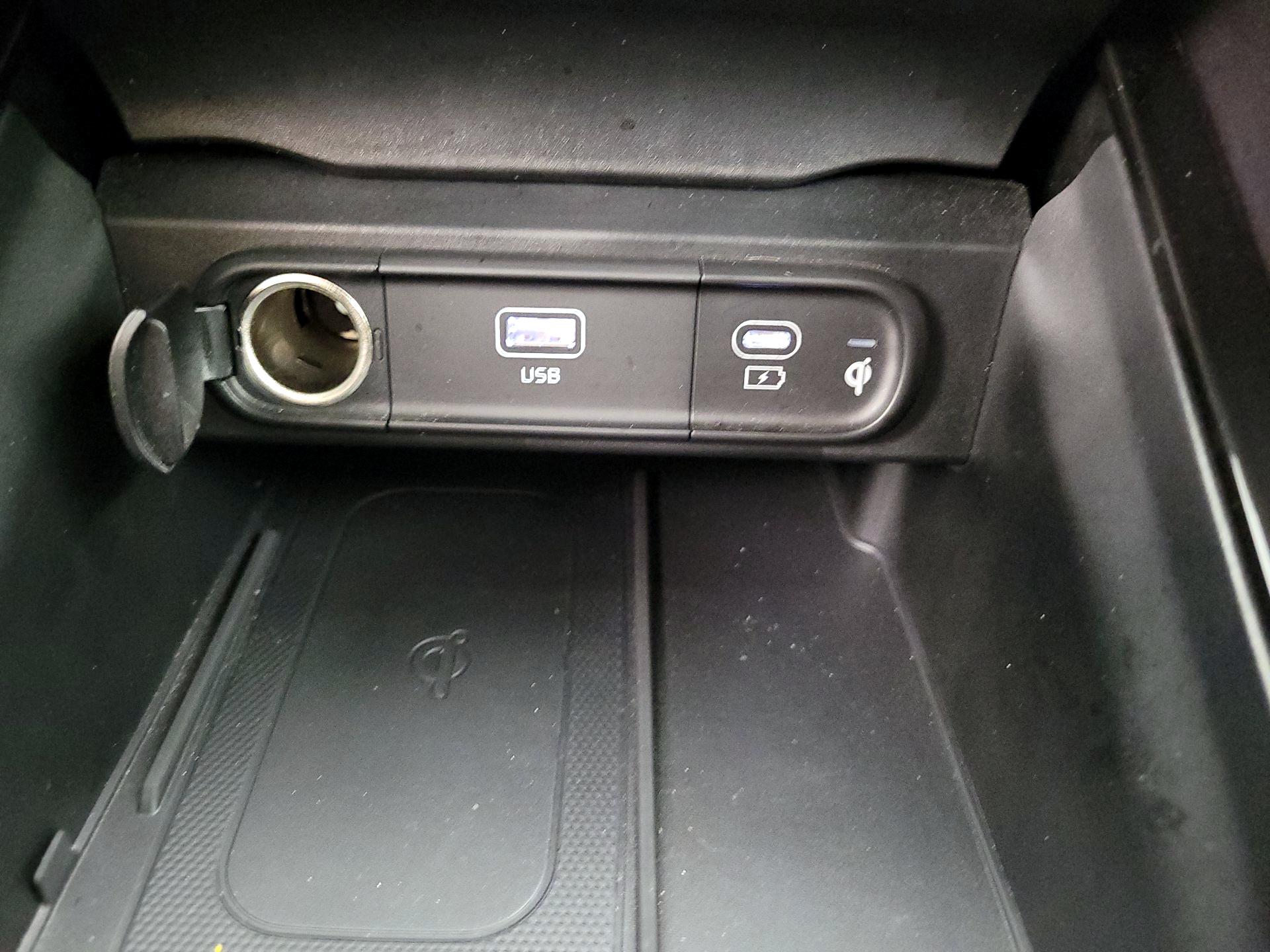 Thumbnail: 2024 Kia Telluride - 19