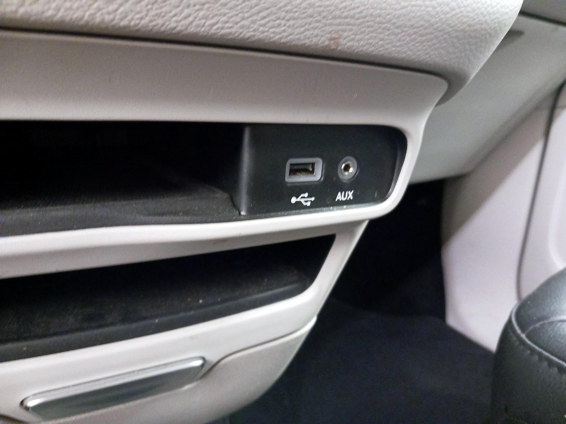 Thumbnail: 2020 Chrysler Pacifica - 18