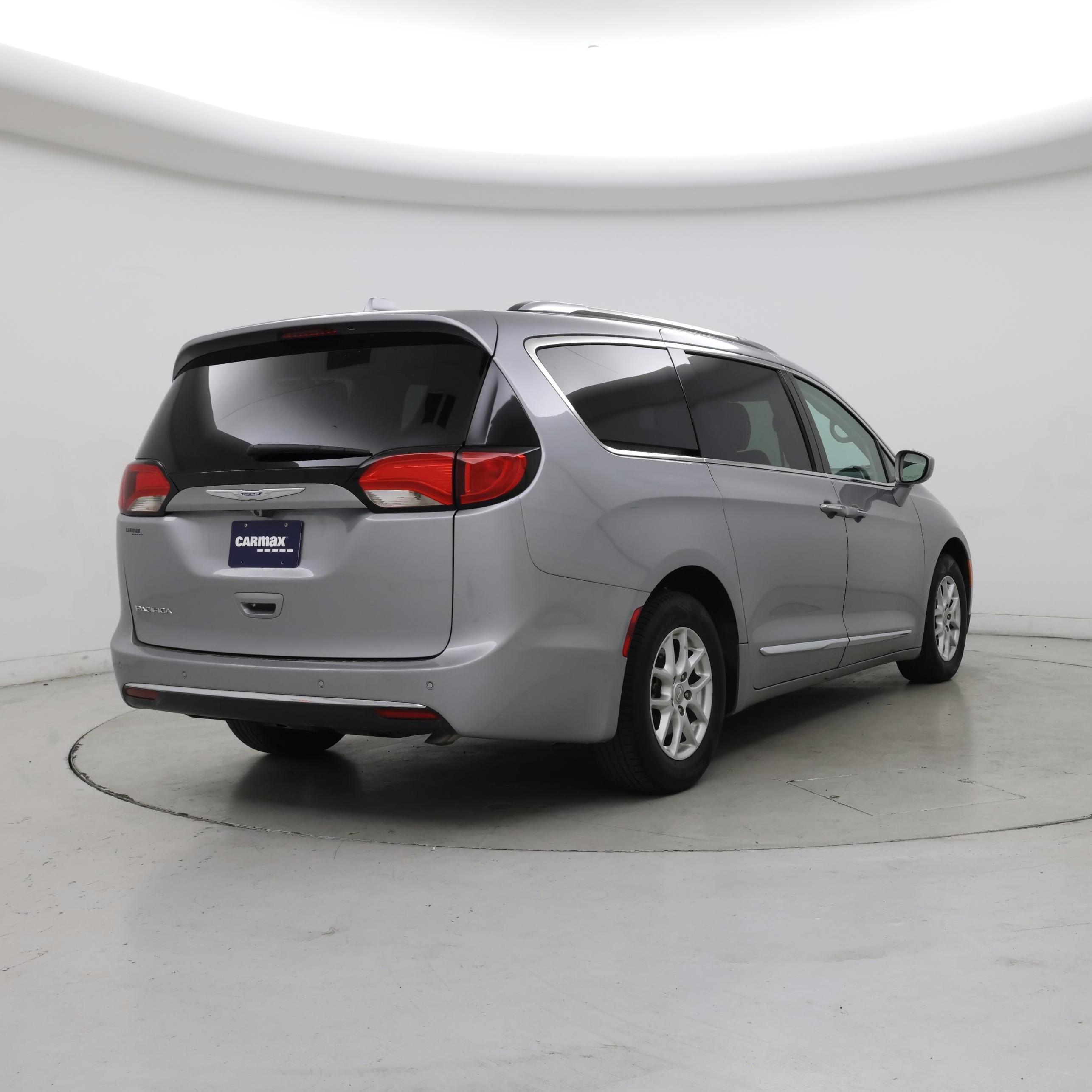 Thumbnail: 2020 Chrysler Pacifica - 8