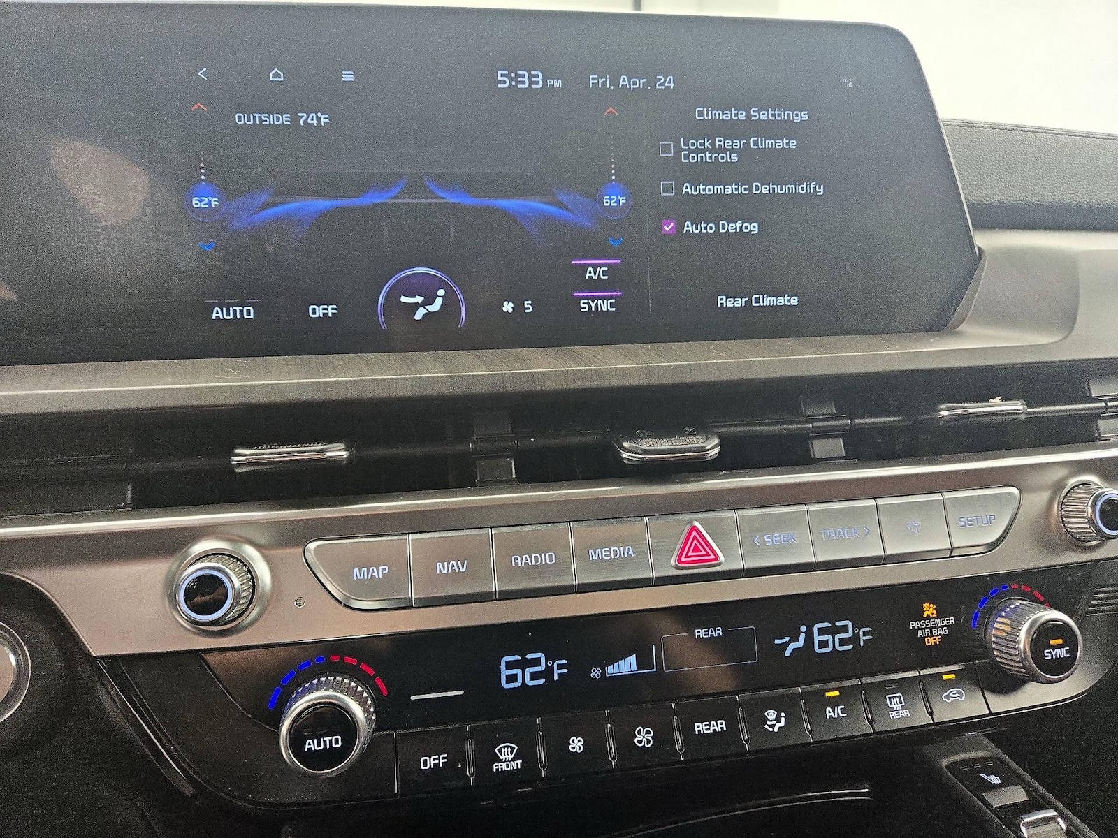 2023 Kia Telluride EX - Photo 18
