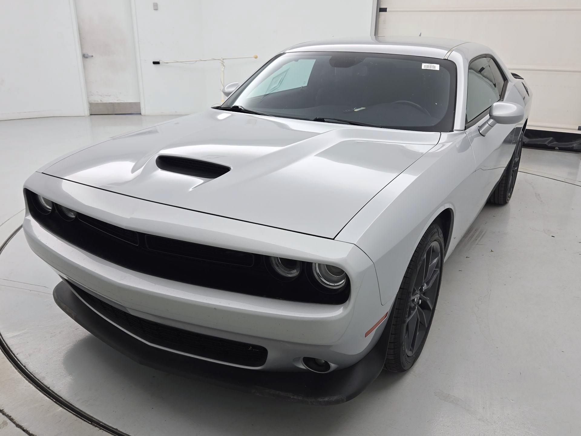 Thumbnail: 2021 Dodge Challenger - 3