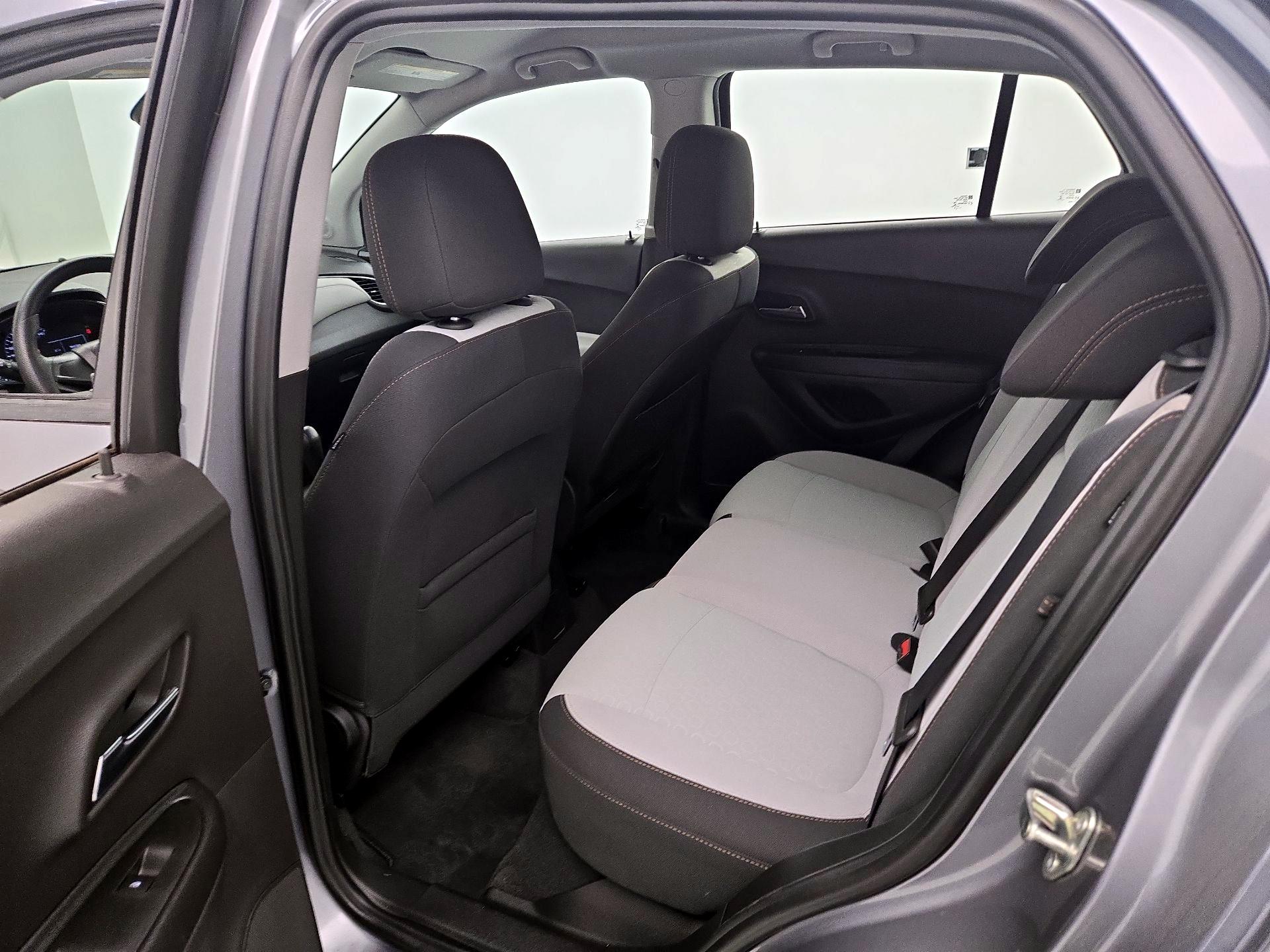Thumbnail: 2020 Chevrolet Trax - 17