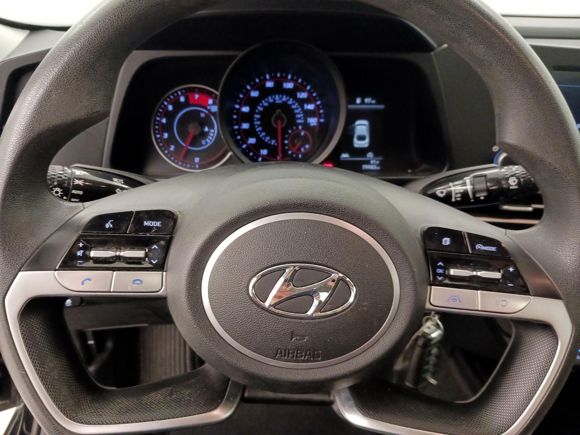 Thumbnail: 2021 Hyundai Elantra - 10