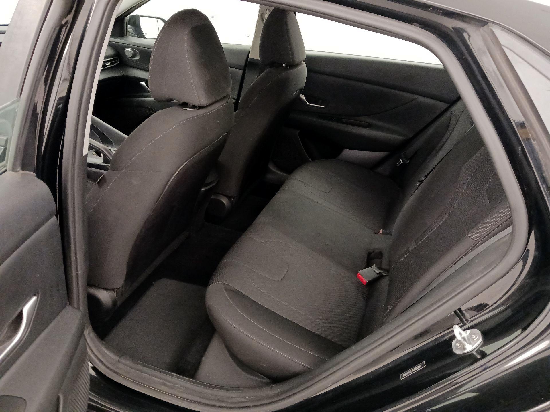 Thumbnail: 2021 Hyundai Elantra - 19