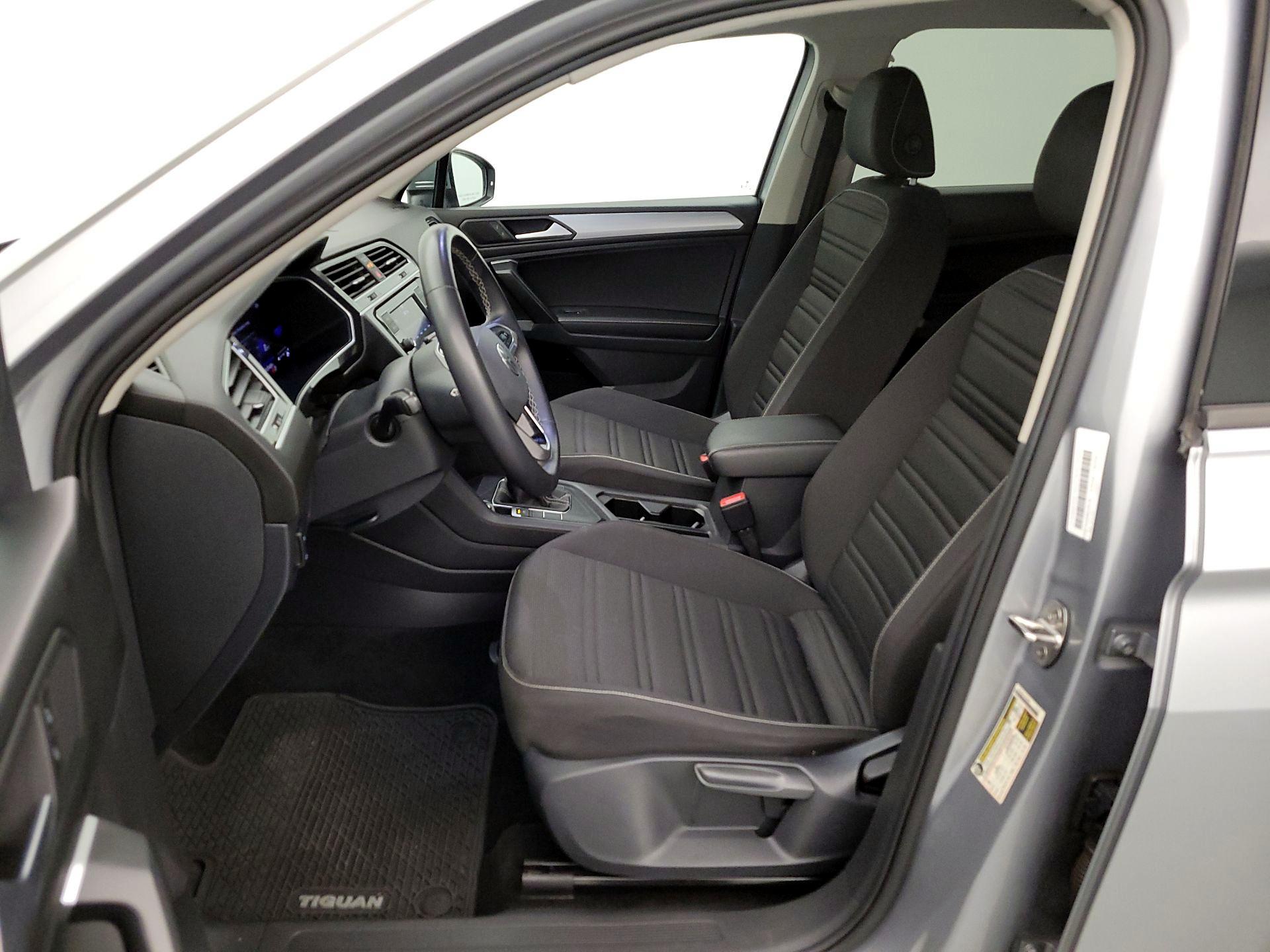 Thumbnail: 2024 Volkswagen Tiguan - 11