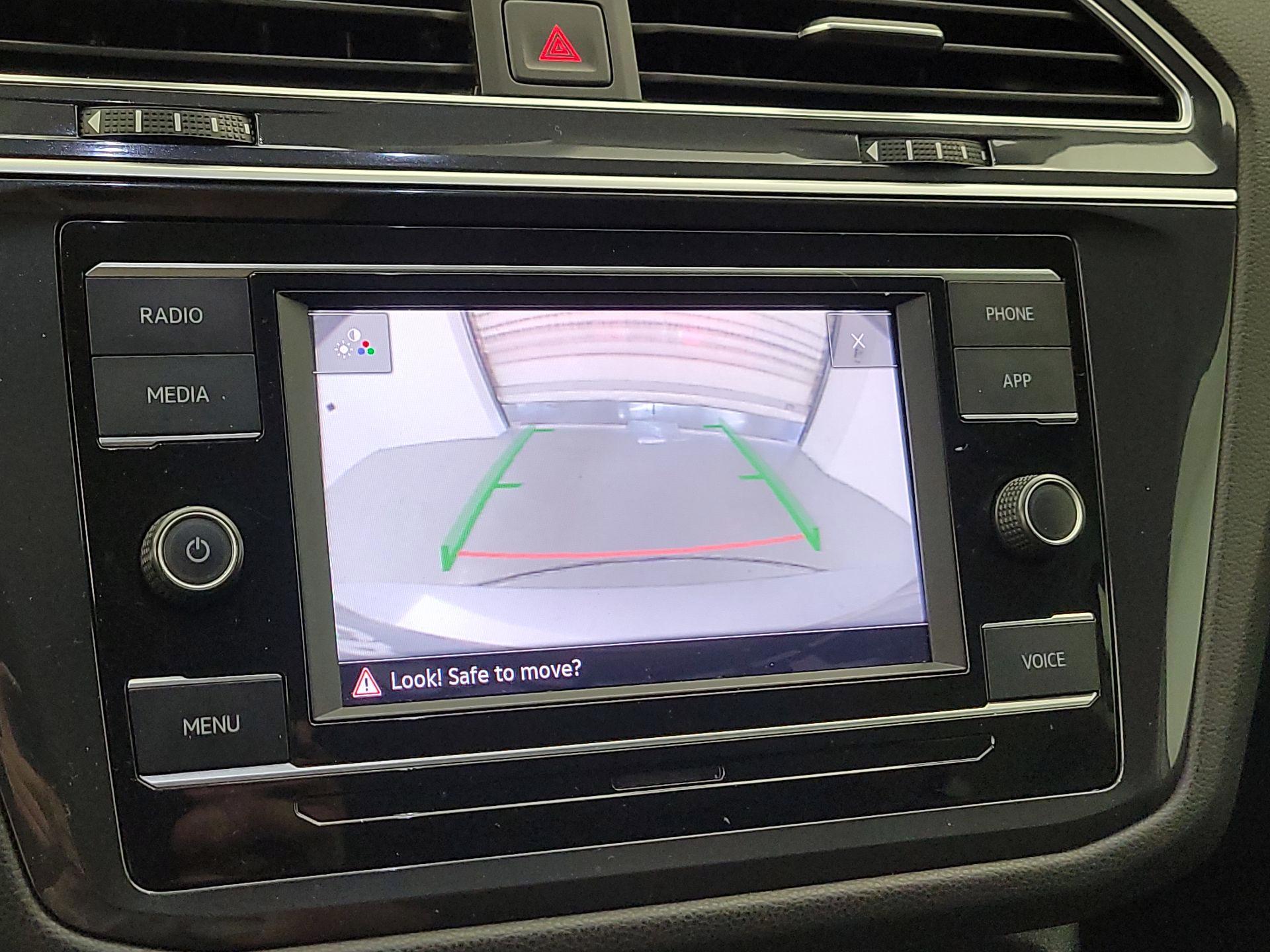 Thumbnail: 2024 Volkswagen Tiguan - 14