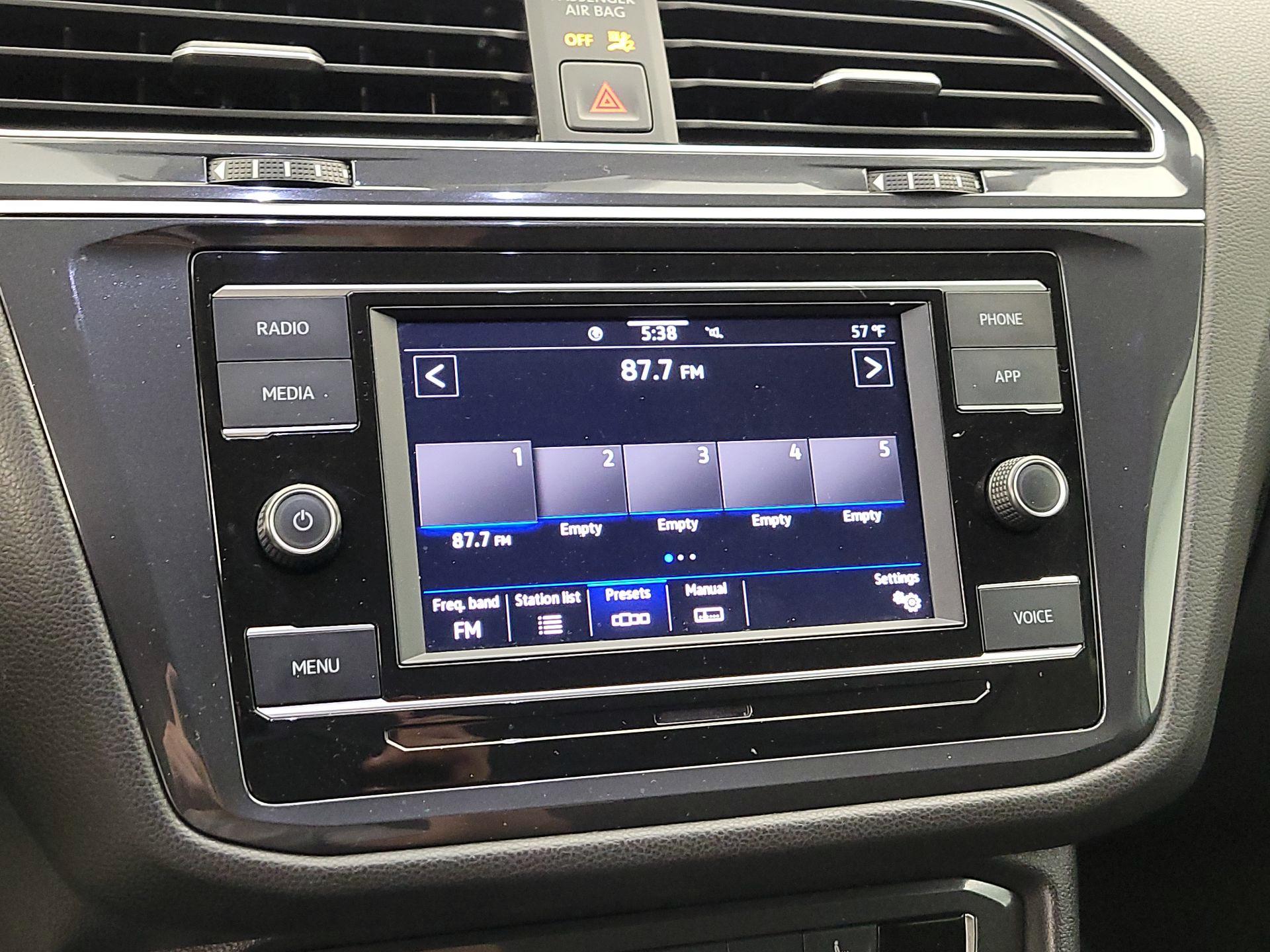 Thumbnail: 2024 Volkswagen Tiguan - 15