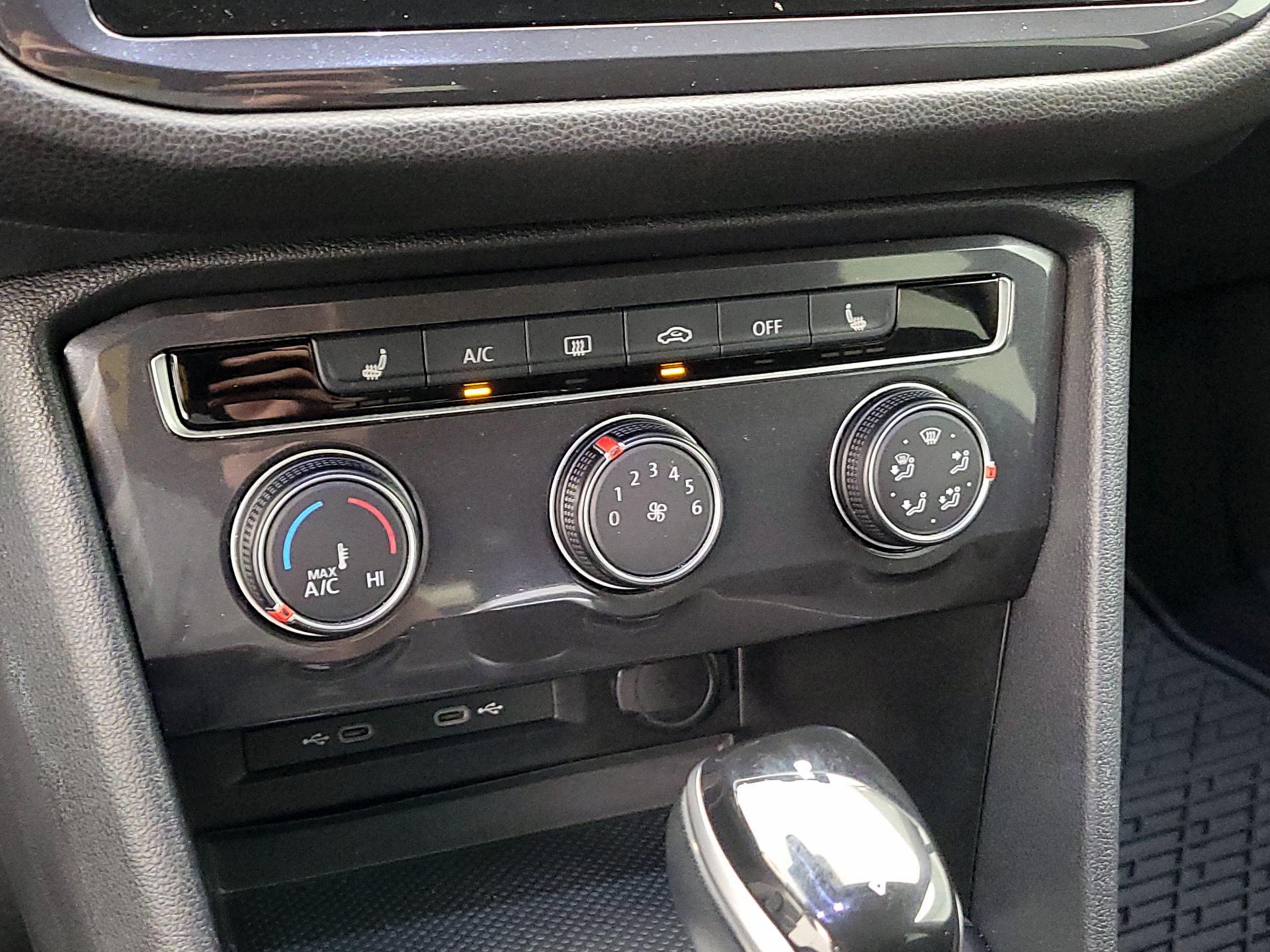 Thumbnail: 2024 Volkswagen Tiguan - 16