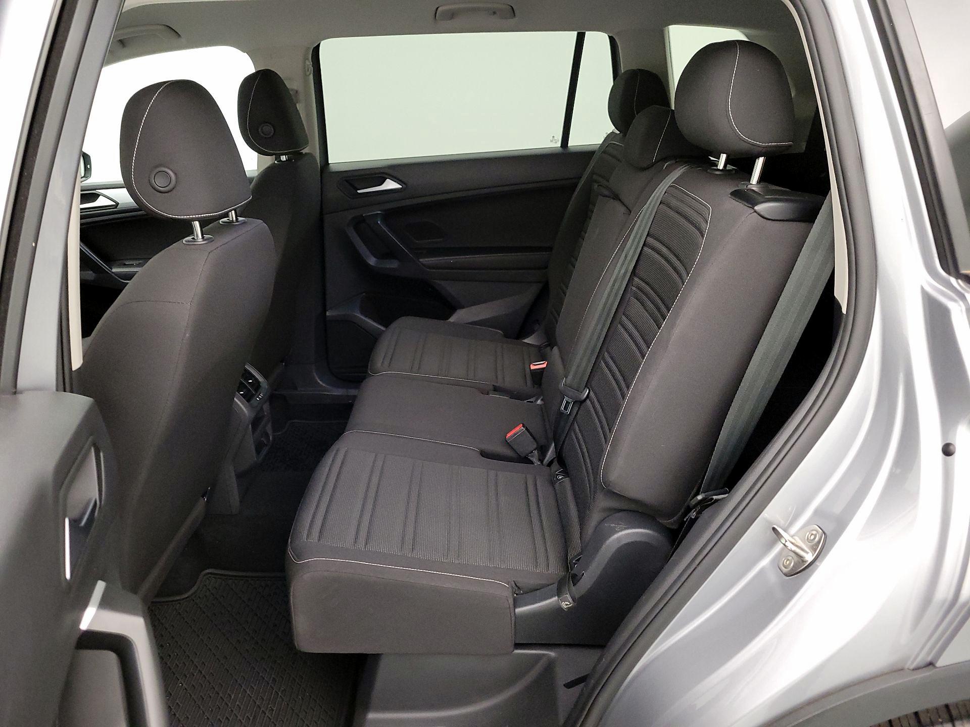 Thumbnail: 2024 Volkswagen Tiguan - 19