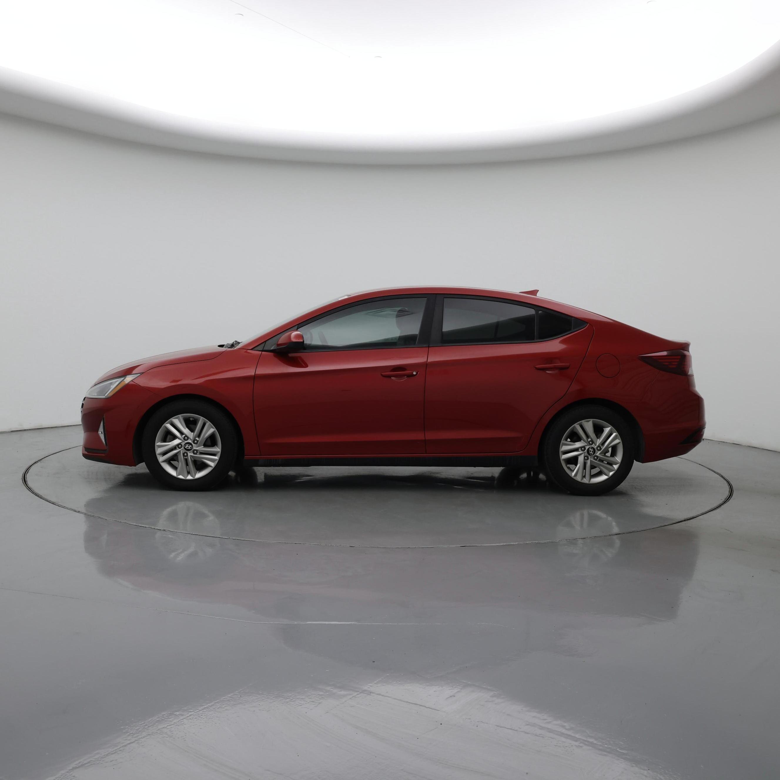 Thumbnail: 2019 Hyundai Elantra - 3