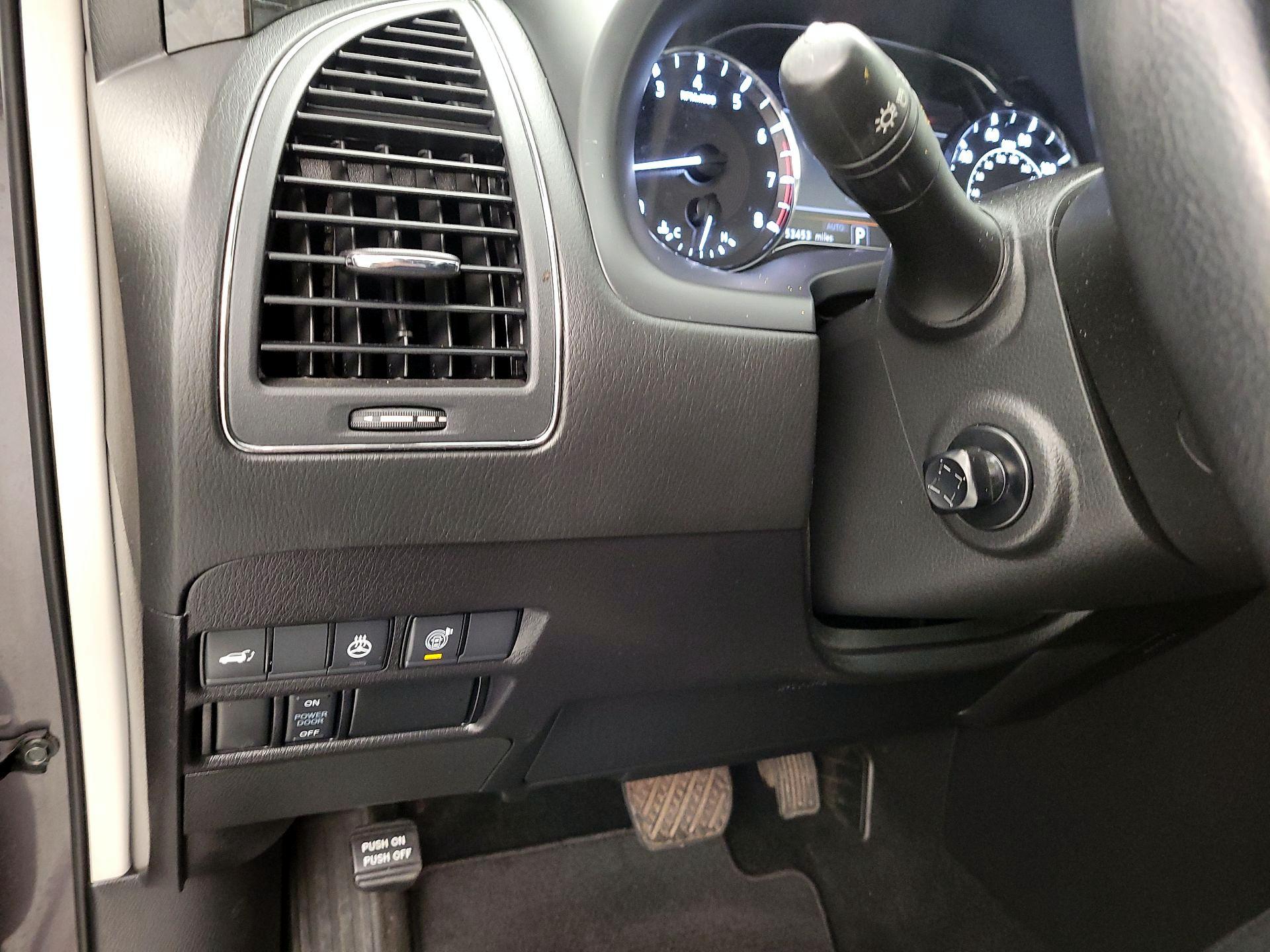 Thumbnail: 2023 INFINITI QX80 - 13